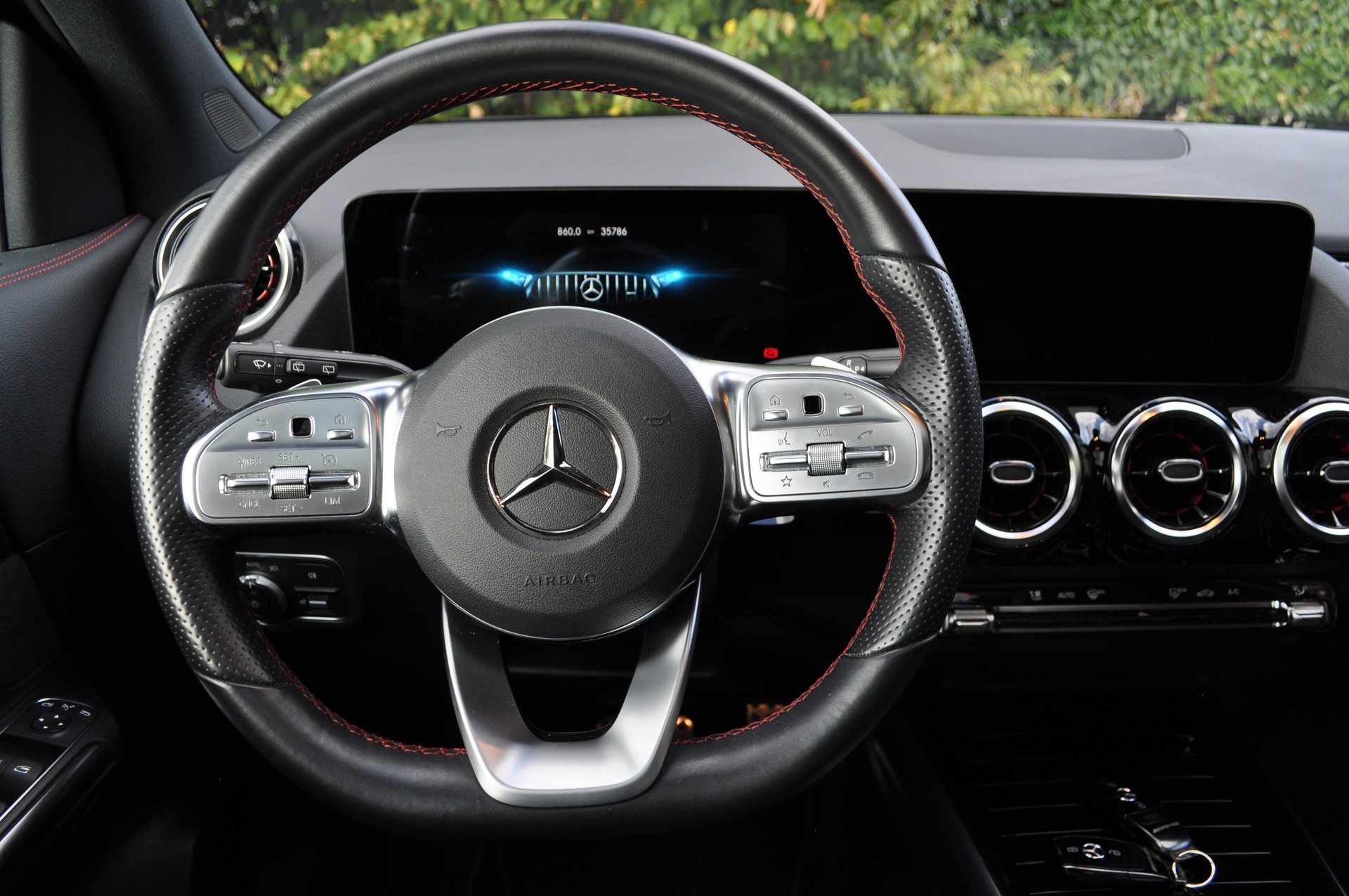 MERCEDES-BENZ GLA 35 AMG 4Matic 8G-Speedshift DCT-image-9