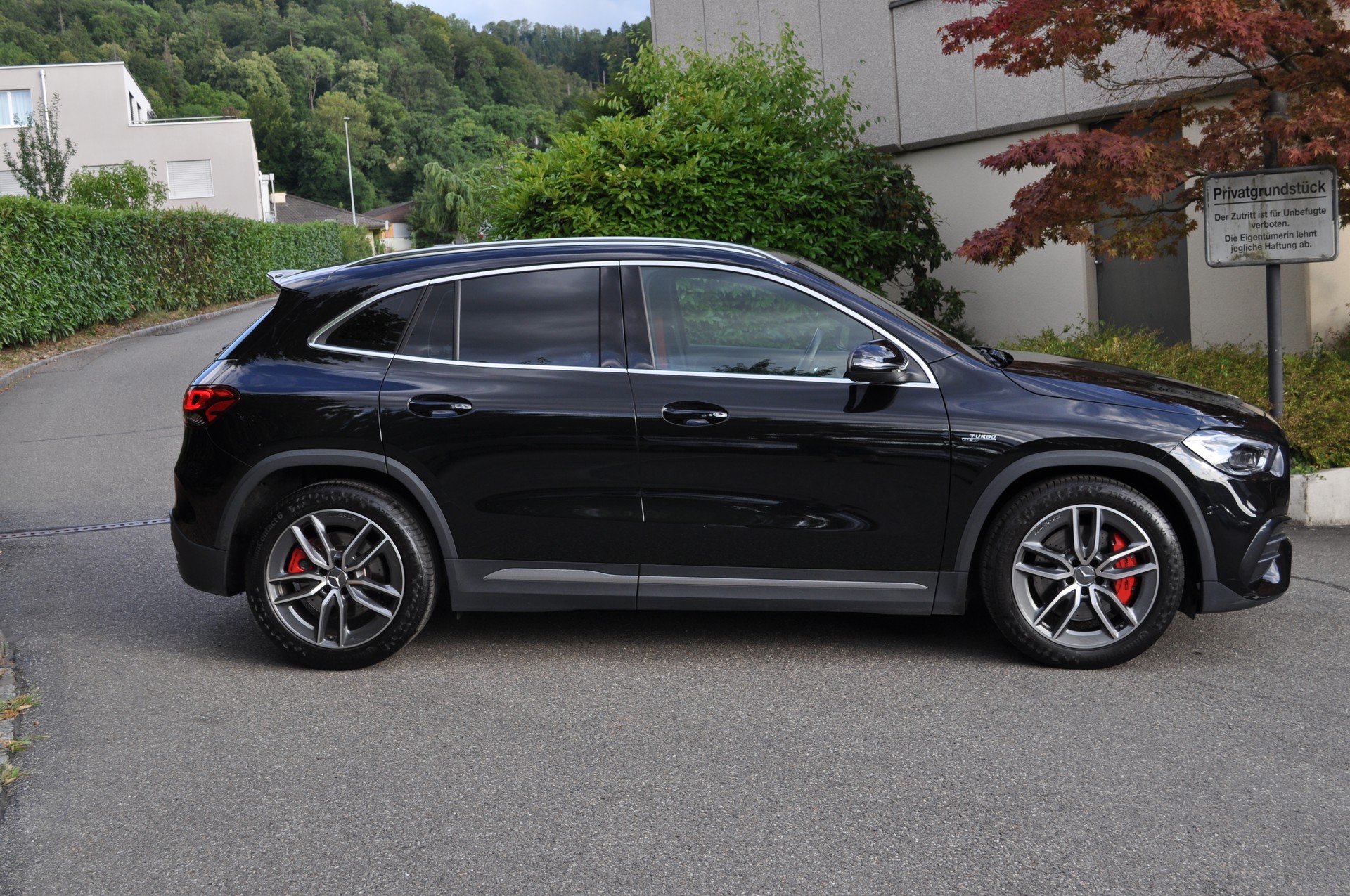 MERCEDES-BENZ GLA 35 AMG 4Matic 8G-Speedshift DCT-image-2