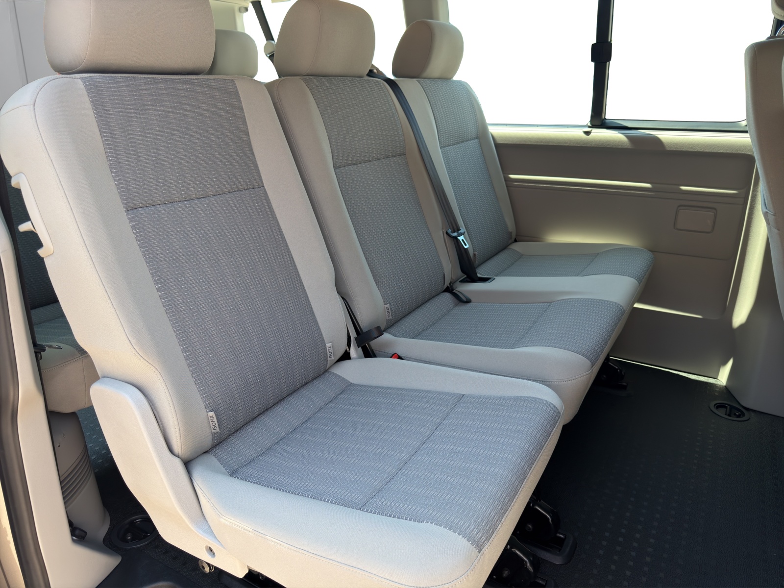 VW T6 Caravelle 2.0 TDI Comfortline Liberty 4Mot. DSG-image-10