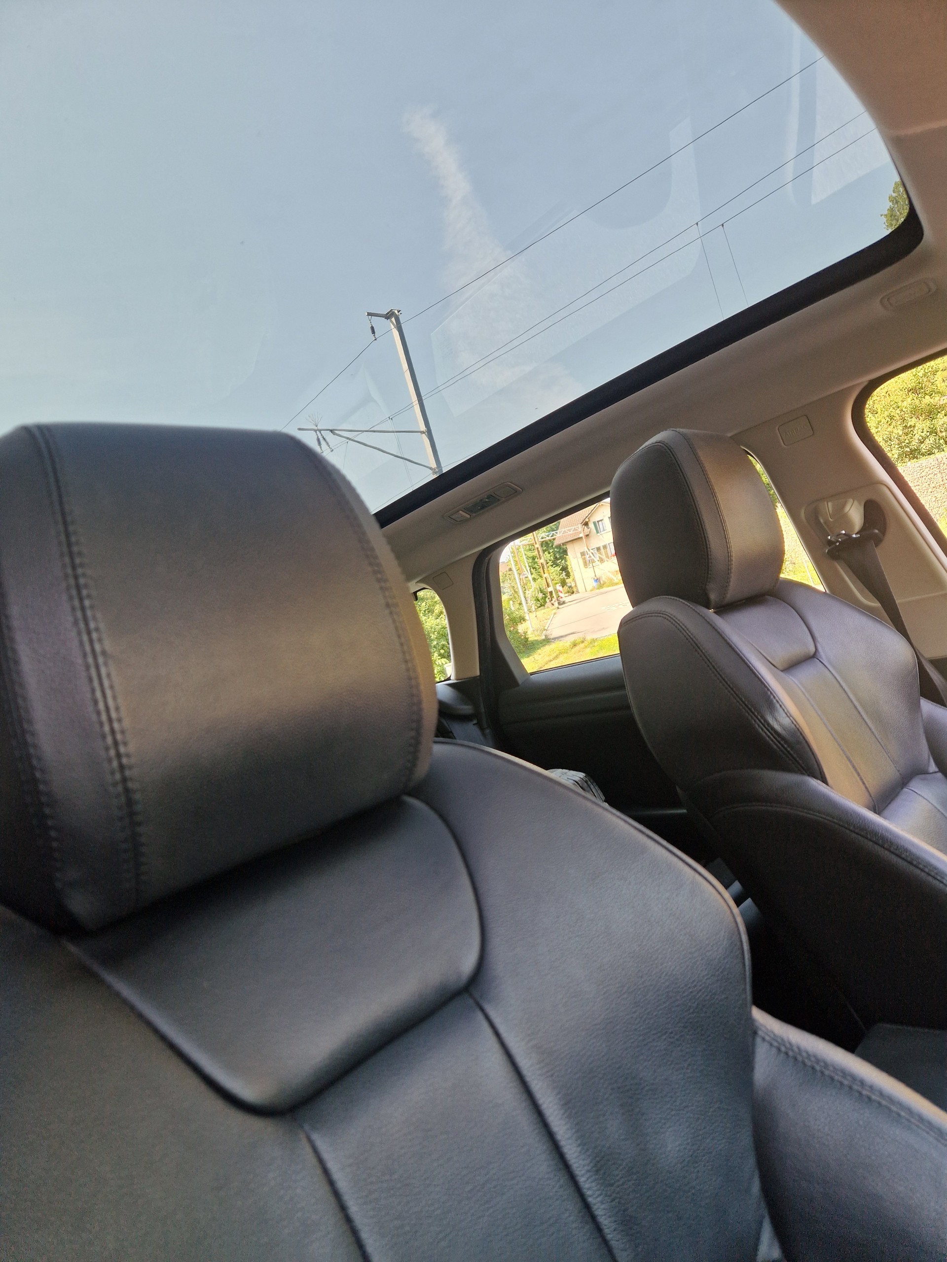 LAND ROVER Range Rover Evoque 2.0 TD4 SE Dynamic-image-8
