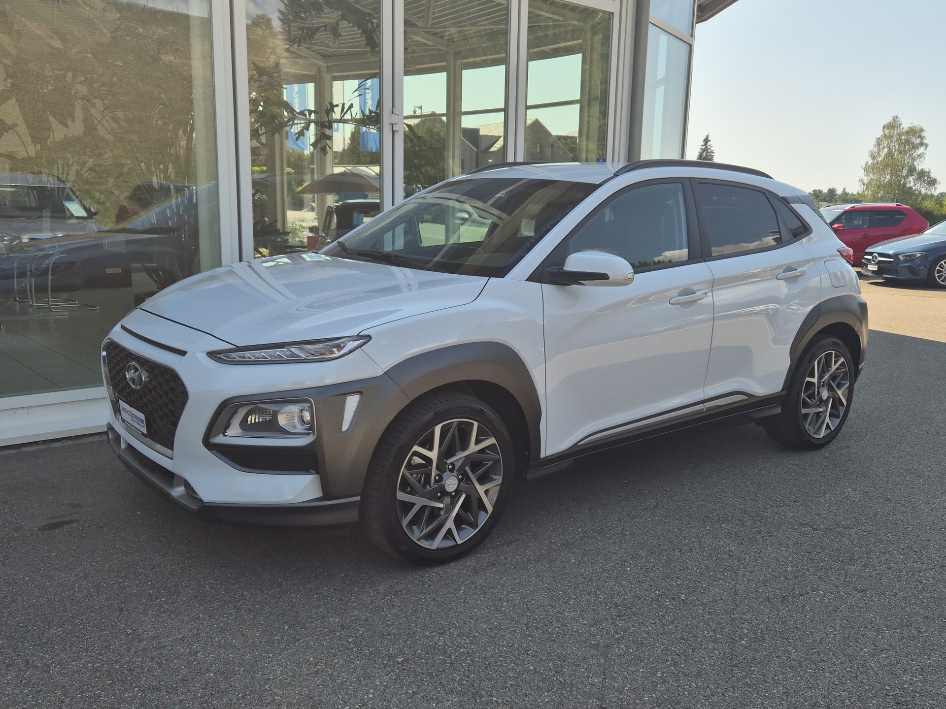 HYUNDAI Kona 1.6 GDi HEV Amplia DCT-image-0