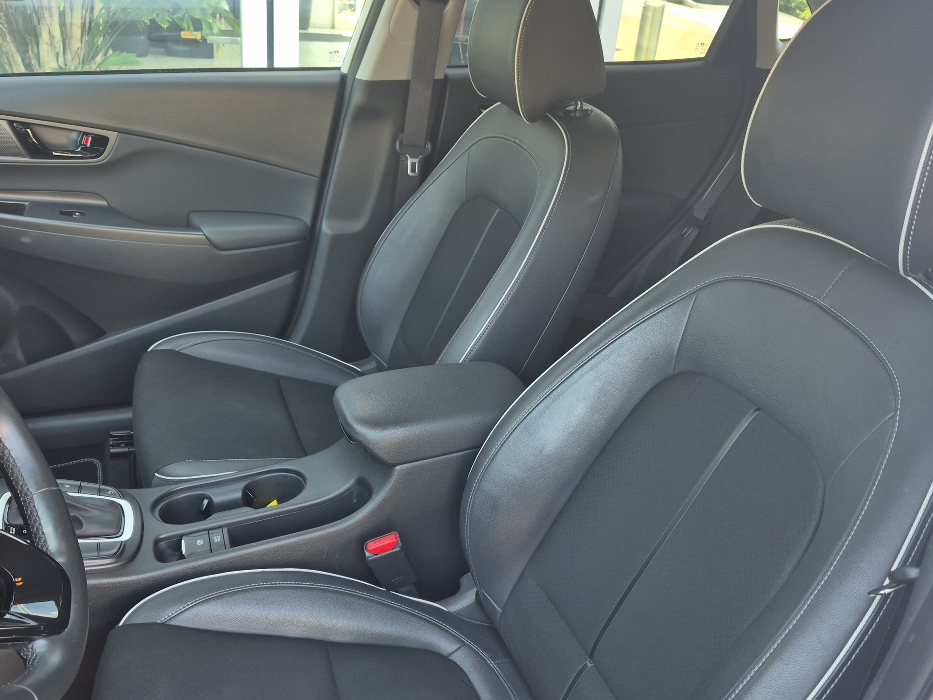 HYUNDAI Kona 1.6 GDi HEV Amplia DCT-image-7