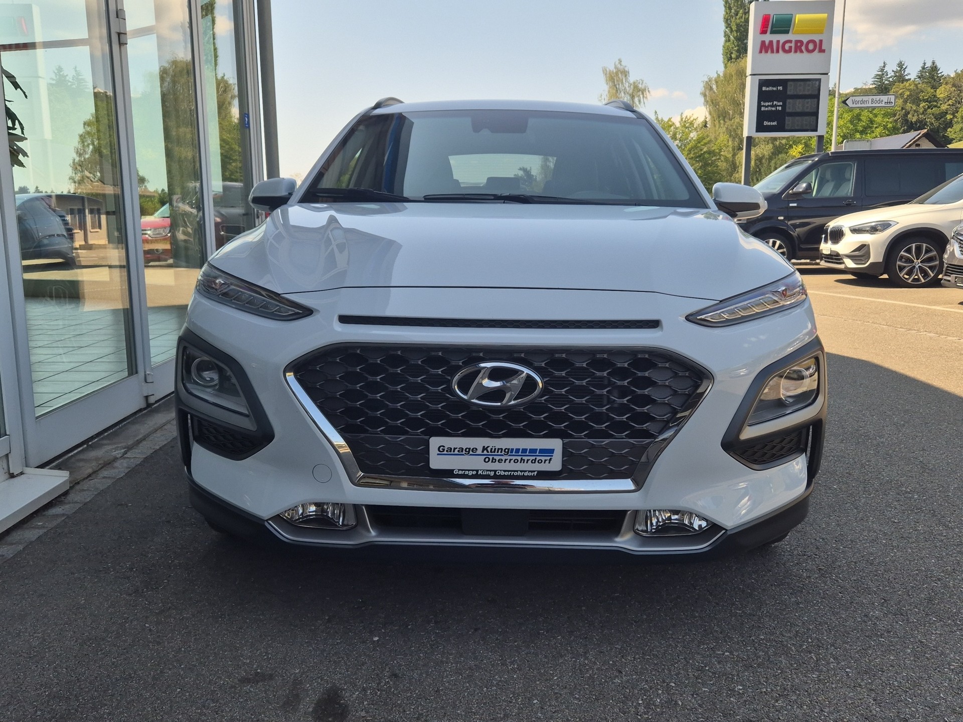 HYUNDAI Kona 1.6 GDi HEV Amplia DCT-image-1
