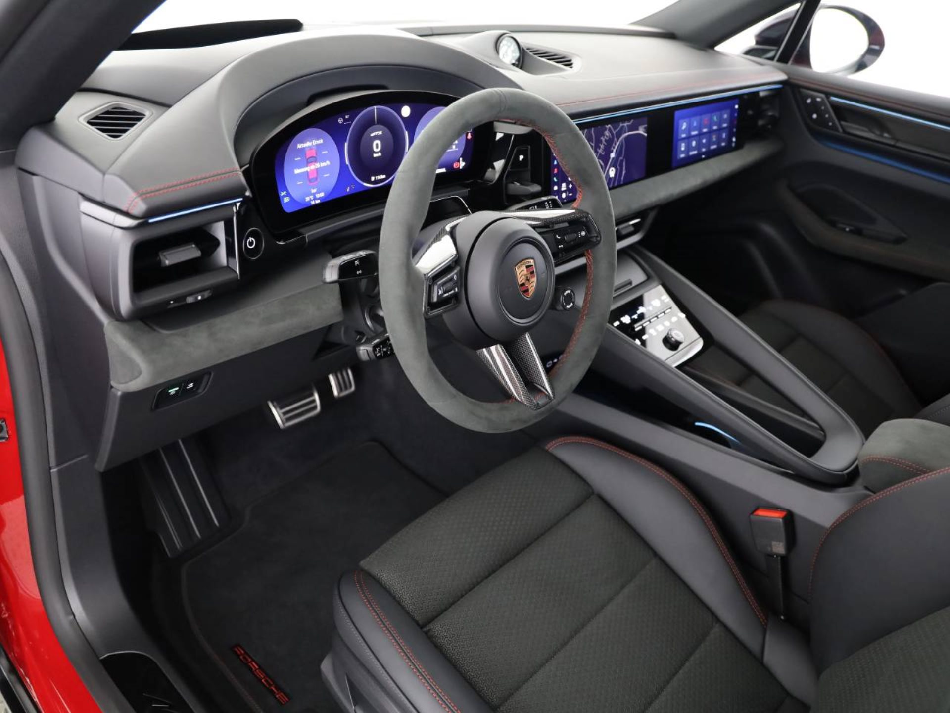 PORSCHE Macan GTS-image-3