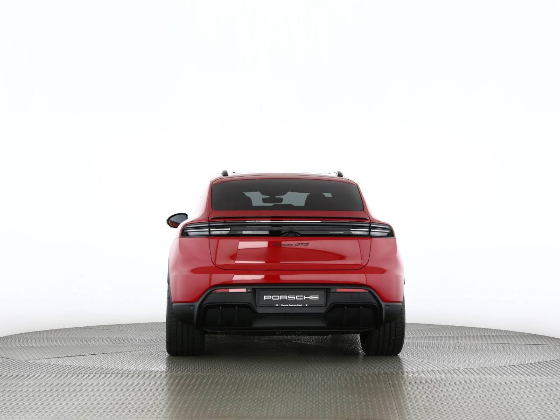 PORSCHE Macan GTS-image-18