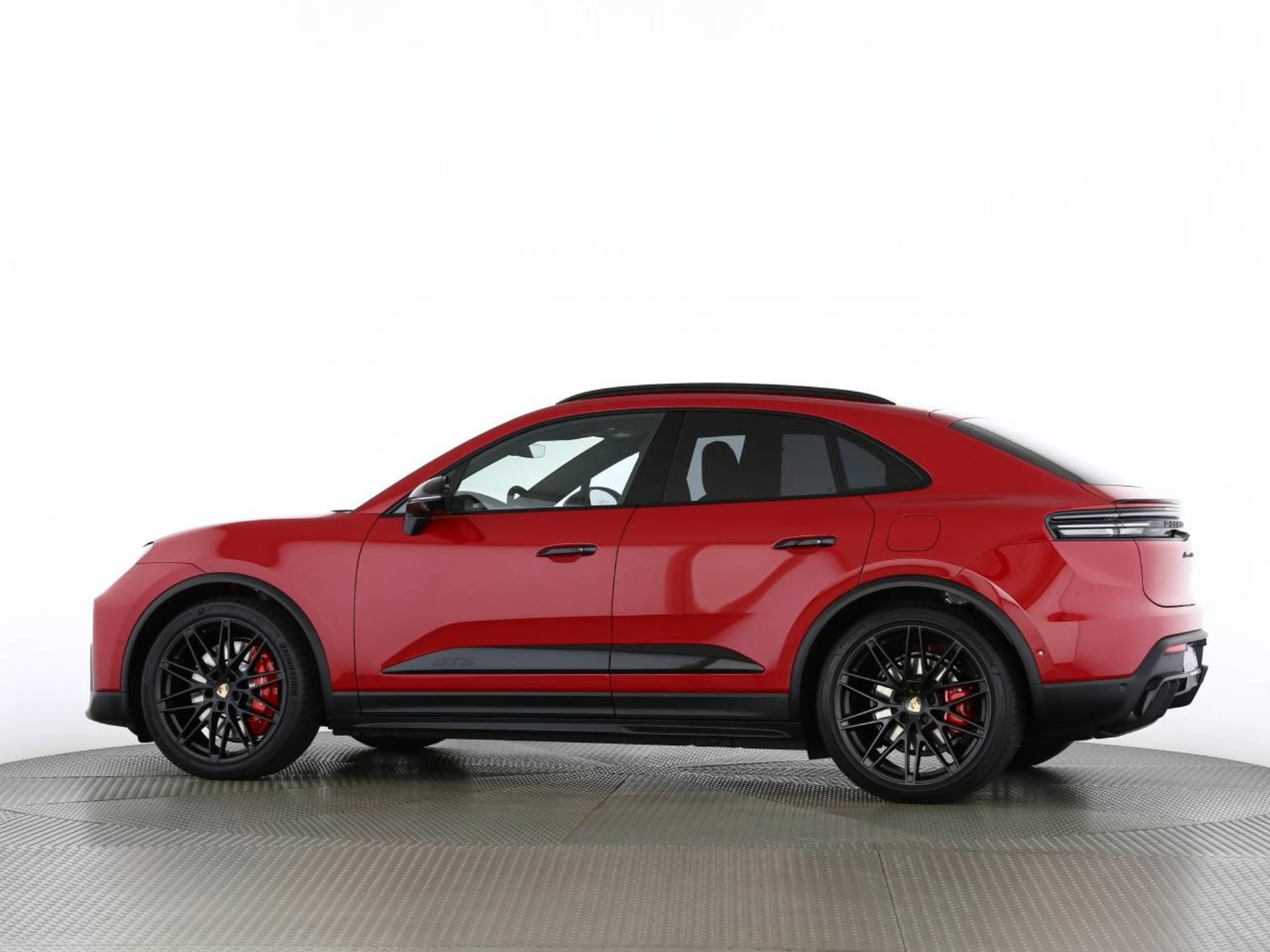 PORSCHE Macan GTS-image-16