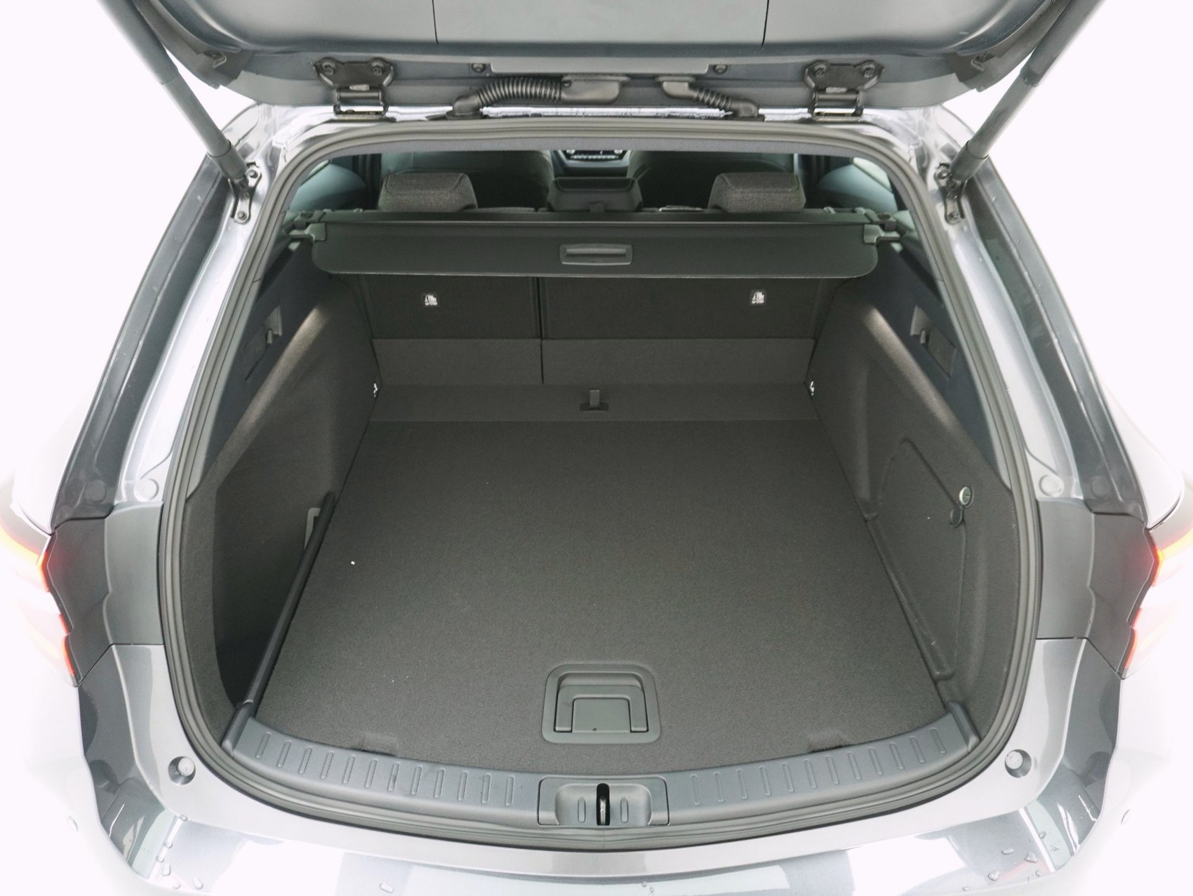 TOYOTA Corolla Touring Sports 2.0 HSD Trend-image-23