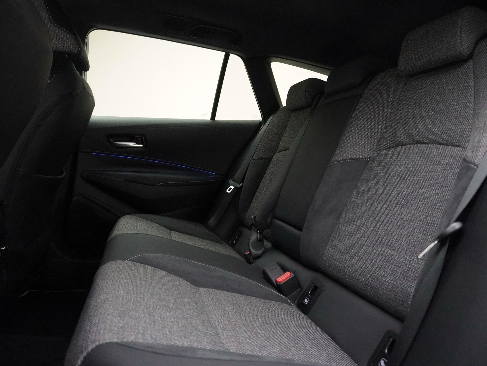 TOYOTA Corolla Touring Sports 2.0 HSD Trend-image-8