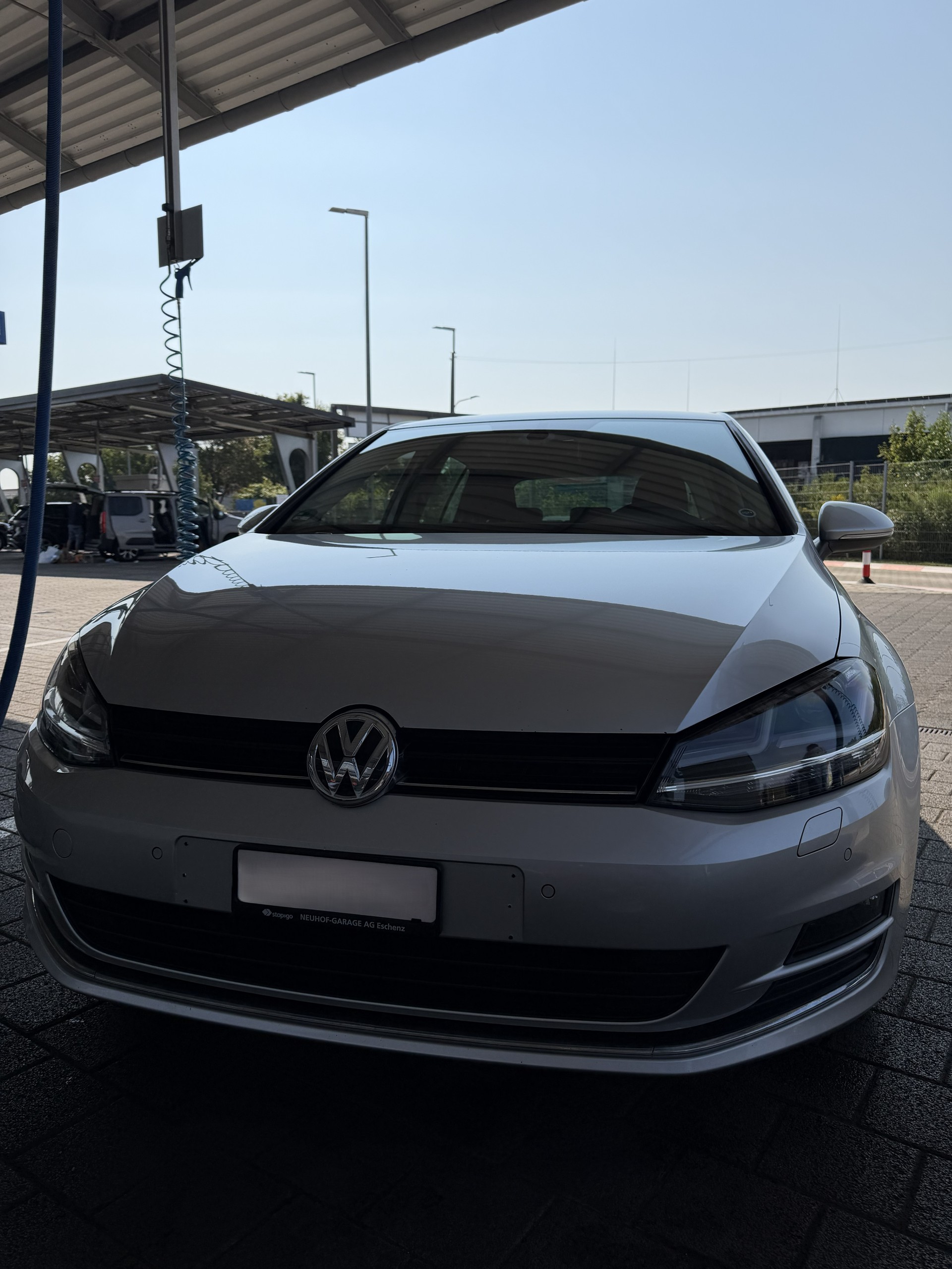 VW 1.6 TDI Lounge-image-0