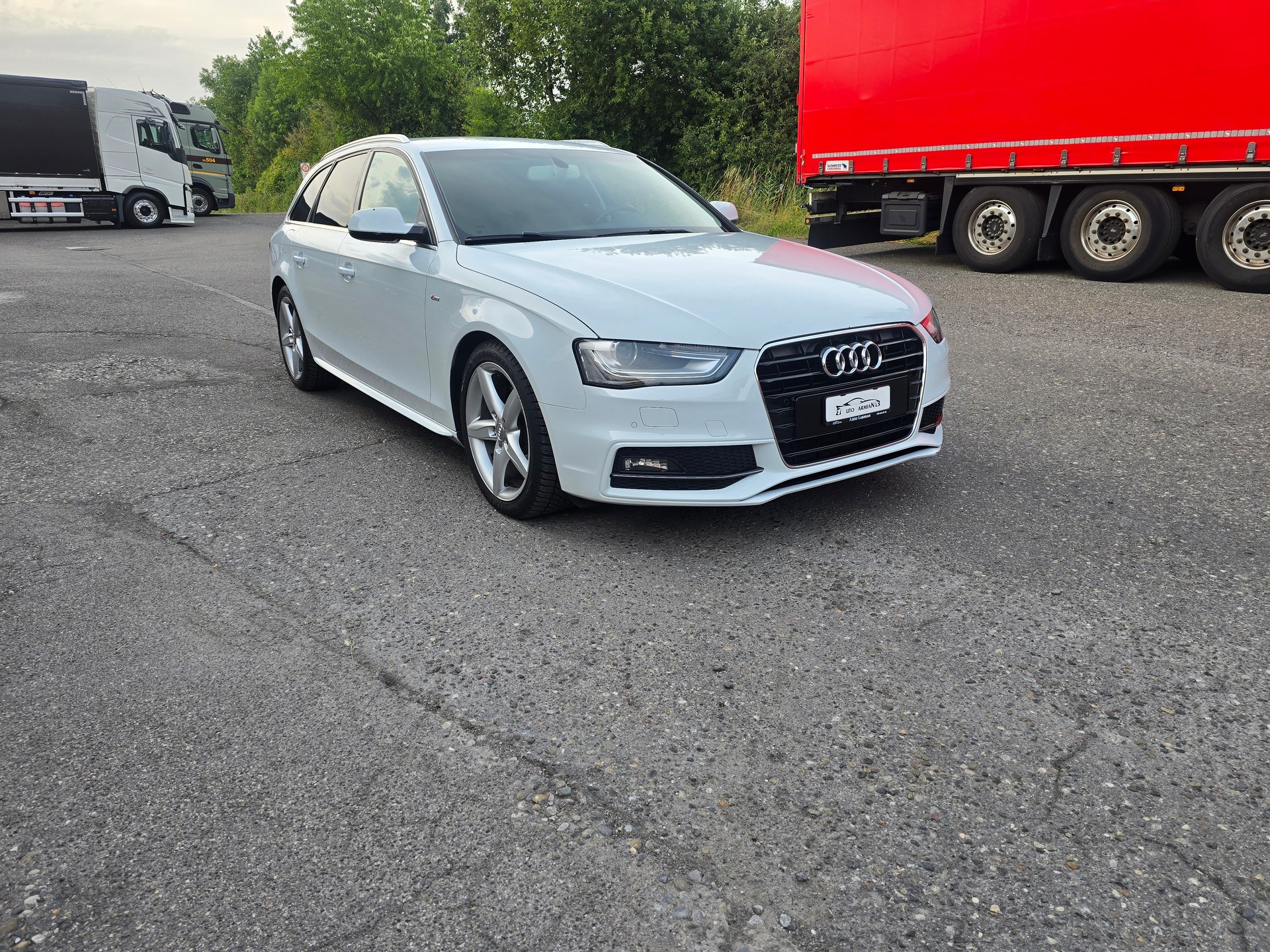 AUDI A4 Avant 2.0 TDI Attraction multitronic-image-1