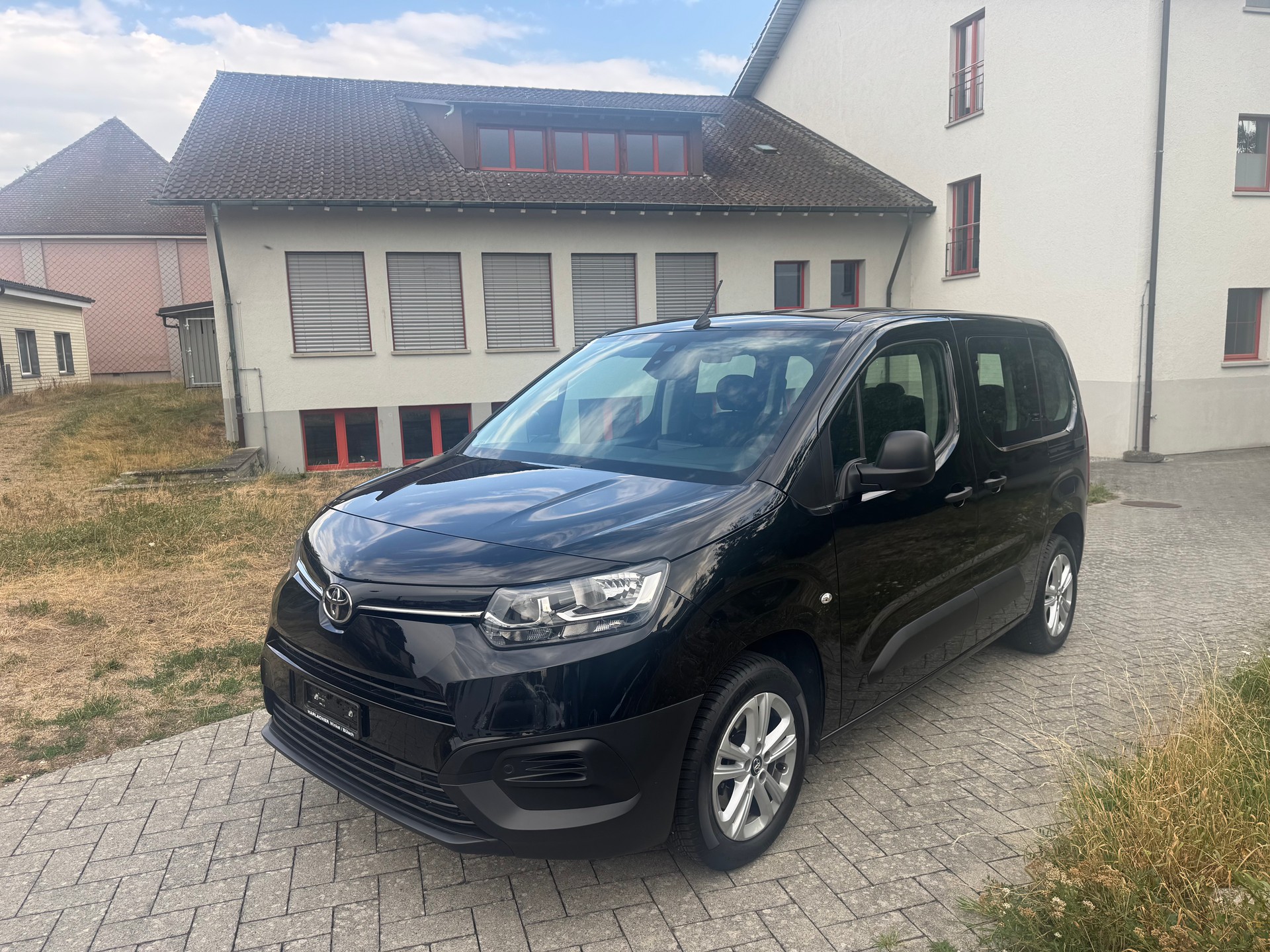 TOYOTA Proace City Verso 1.2 Shuttle Medium-image-14
