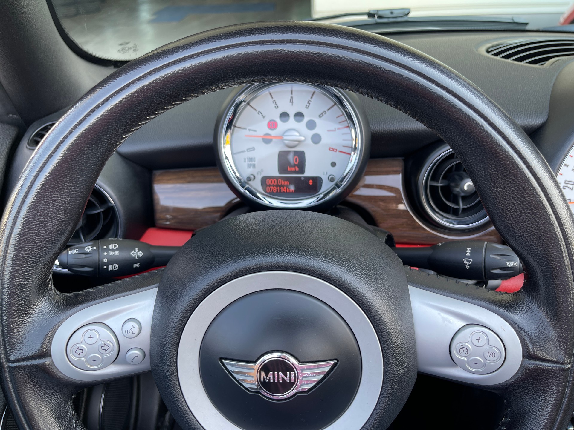 MINI Cooper S Cabriolet-image-17