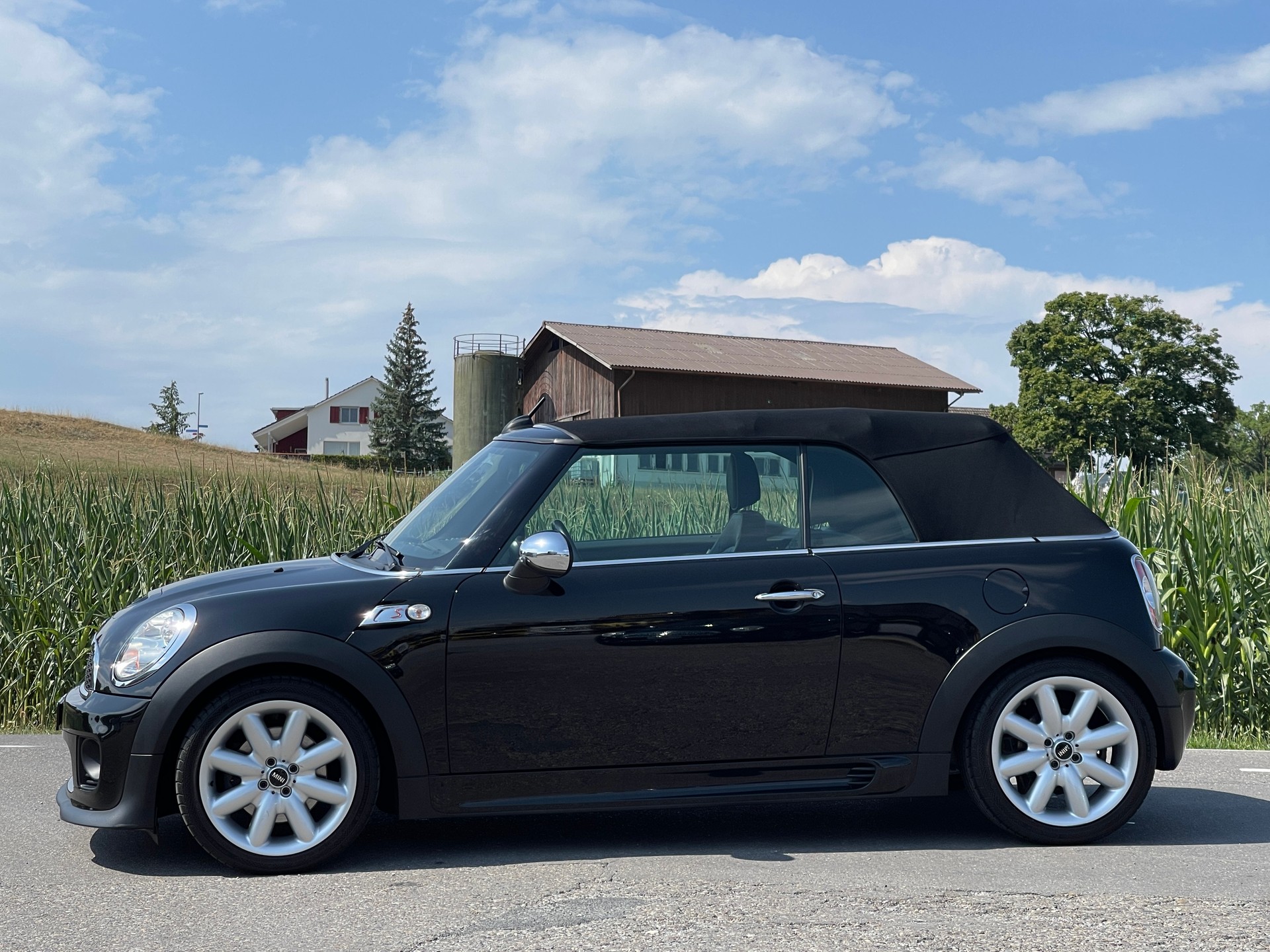 MINI Cooper S Cabriolet-image-4