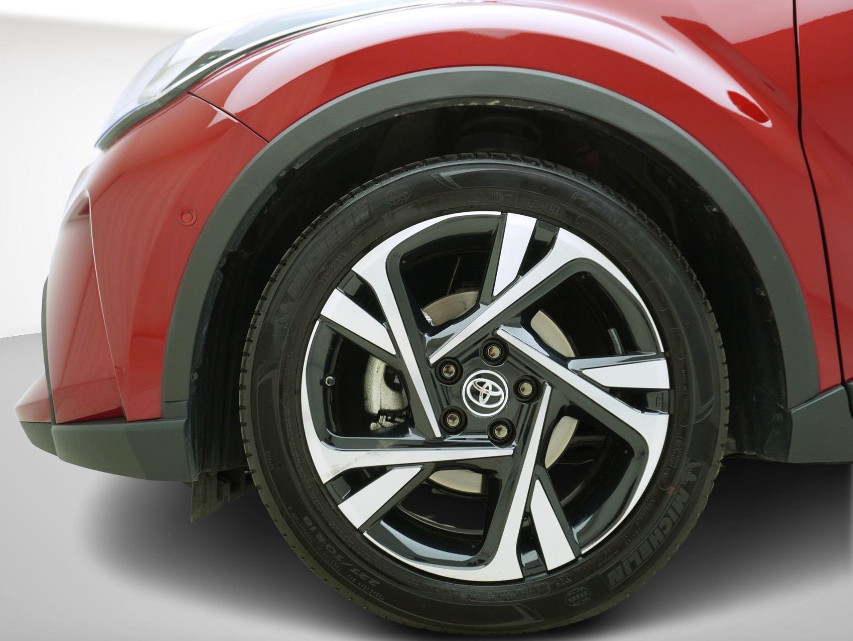 TOYOTA C-HR 2.0 VVTi HSD Trend-image-6