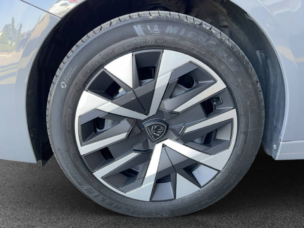 PEUGEOT 208 1.2 PureTech Active-image-13