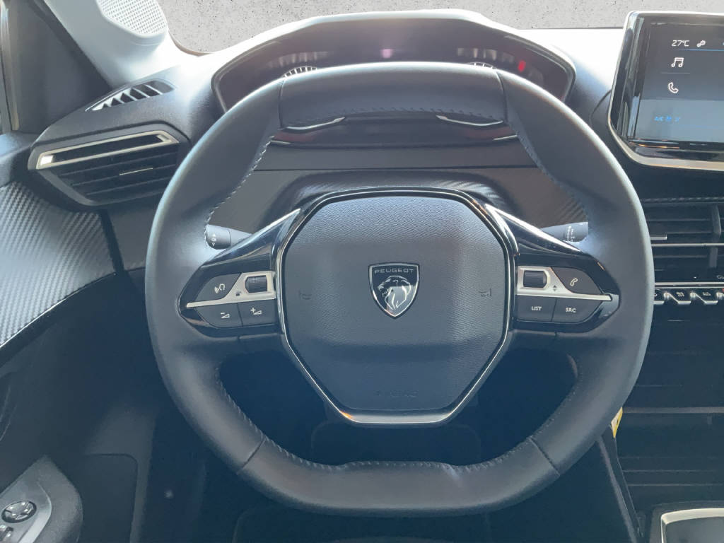 PEUGEOT 208 1.2 PureTech Active-image-9