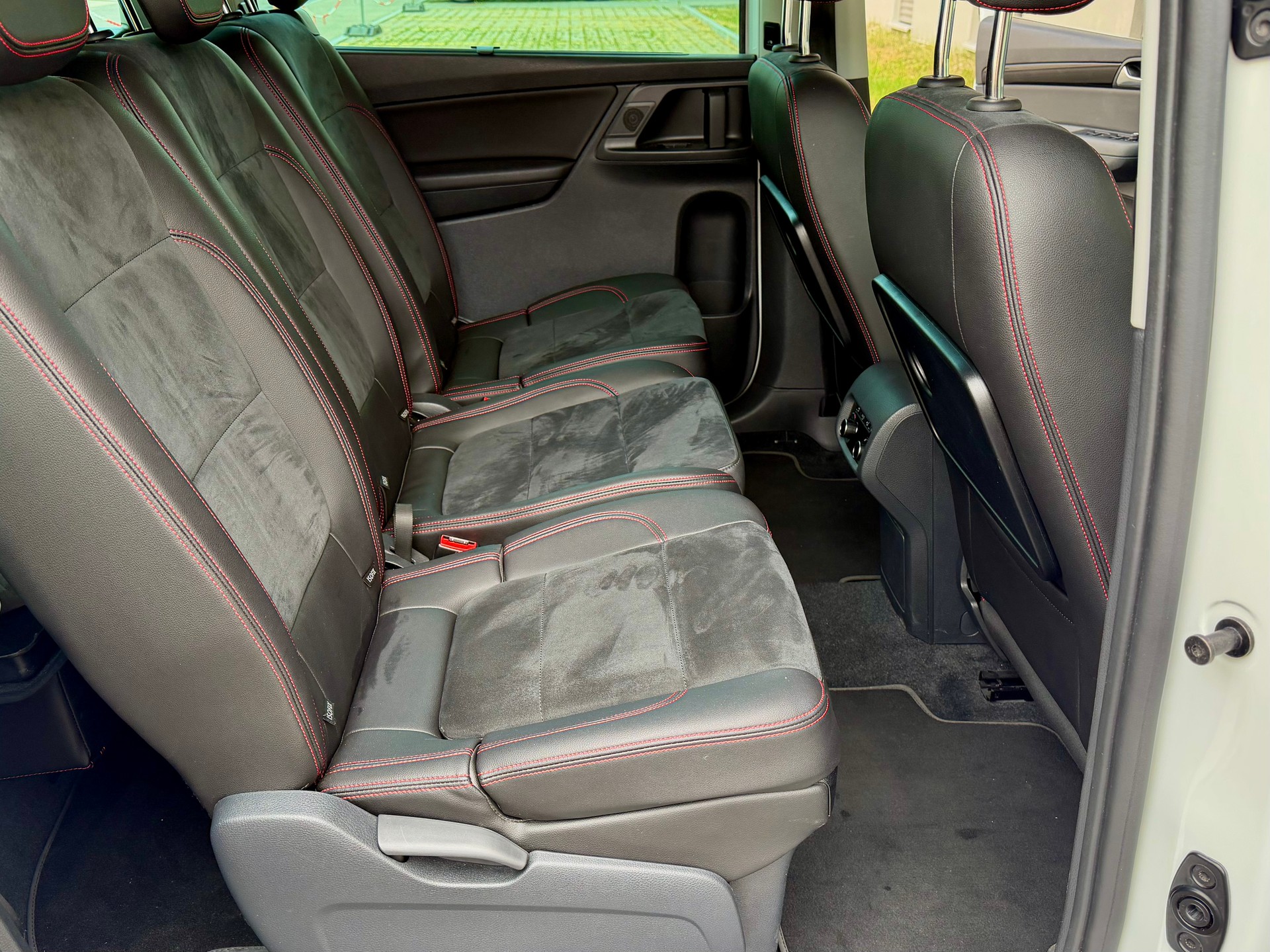 SEAT Alhambra 1.4 TSI FR Line DSG - 7 Plätzer - 8-fach Alu - AHK - Frisch ab MFK --image-10
