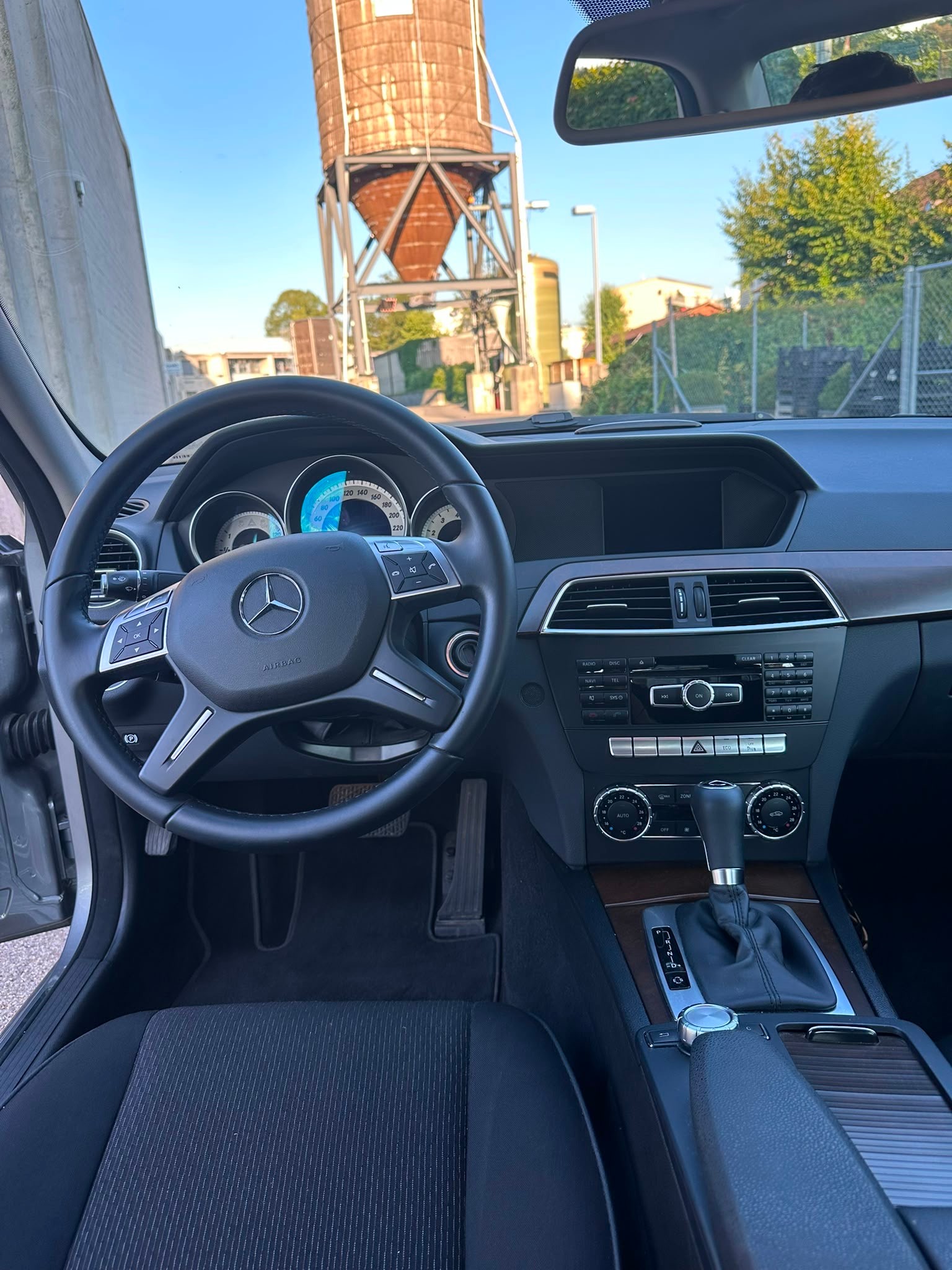 MERCEDES-BENZ C 200 Elégance 7G-Tronic-image-5
