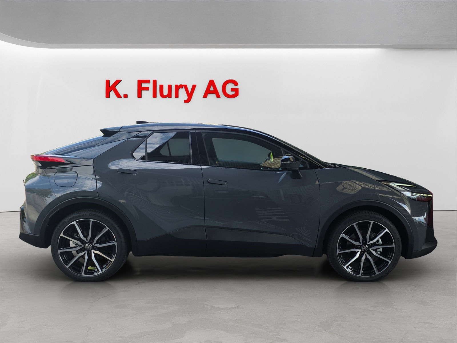 TOYOTA C-HR 2.0 PHEV GR Sport-image-5