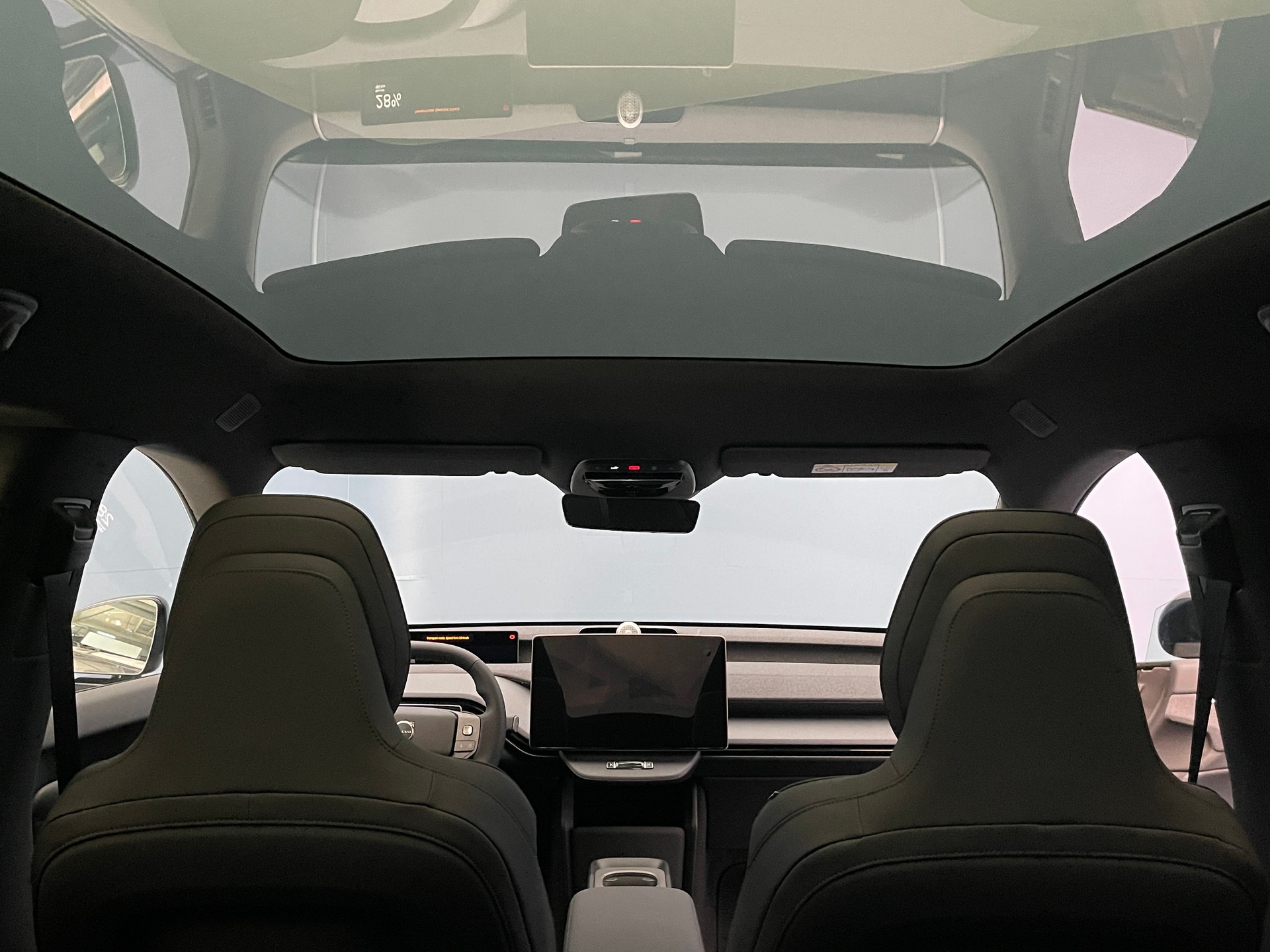 VOLVO EX60 Twin Ultra AWD-image-12