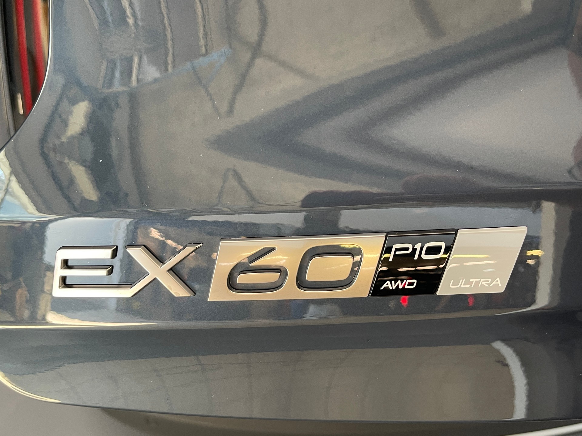 VOLVO EX60 Twin Ultra AWD-image-14