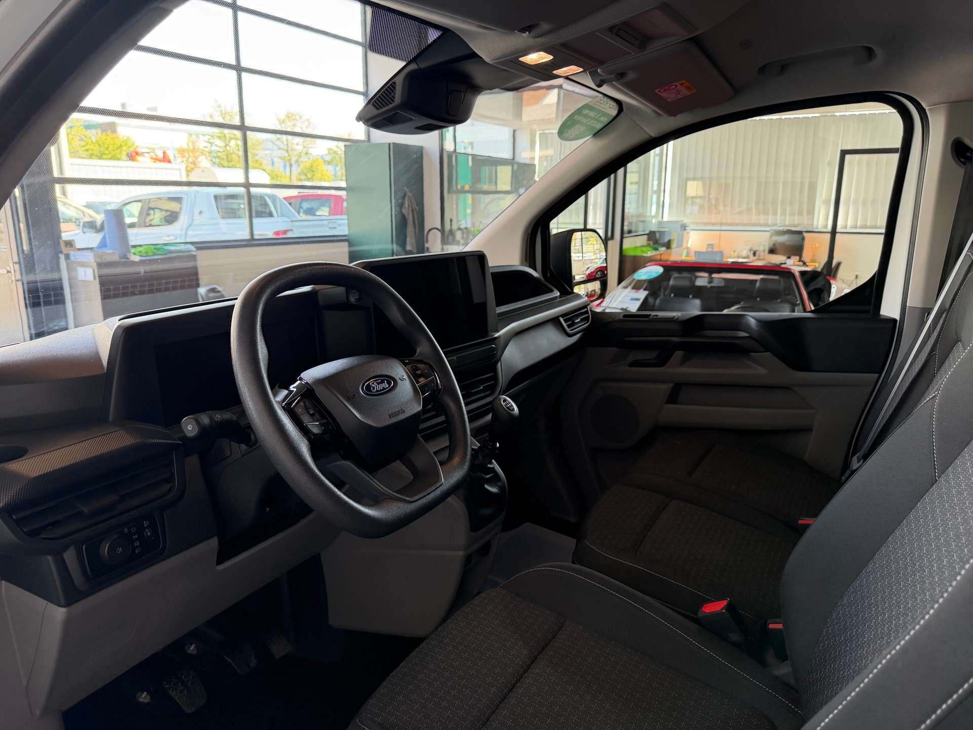 FORD Transit Custom Van 280 L1H1 Trend * KLIMA * NAVI / APPLE CAR PLAY * RÜCKFAHRKAMERA *-image-13
