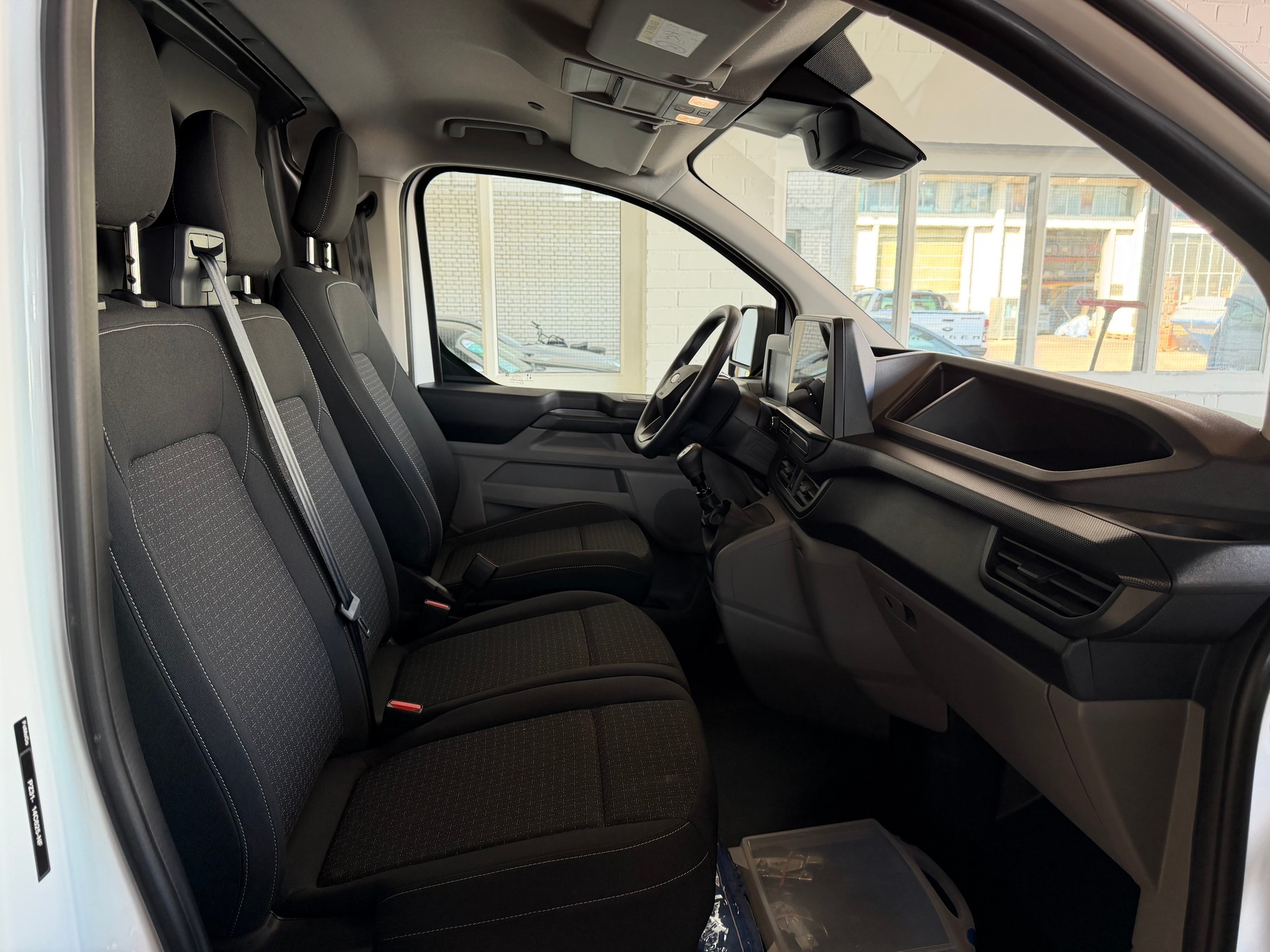 FORD Transit Custom Van 280 L1H1 Trend * KLIMA * NAVI / APPLE CAR PLAY * RÜCKFAHRKAMERA *-image-7