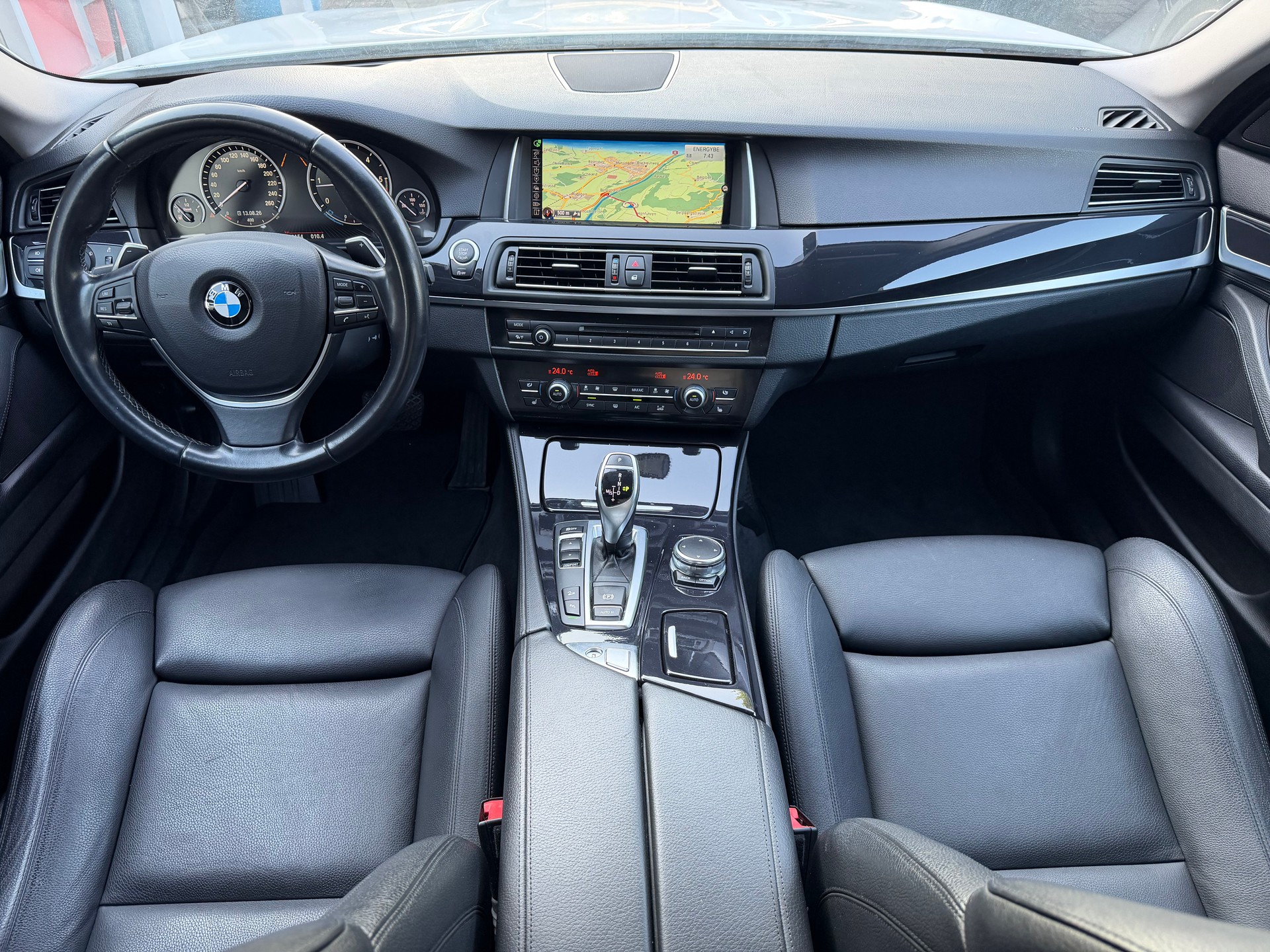 BMW 525d xDrive Steptronic-image-18