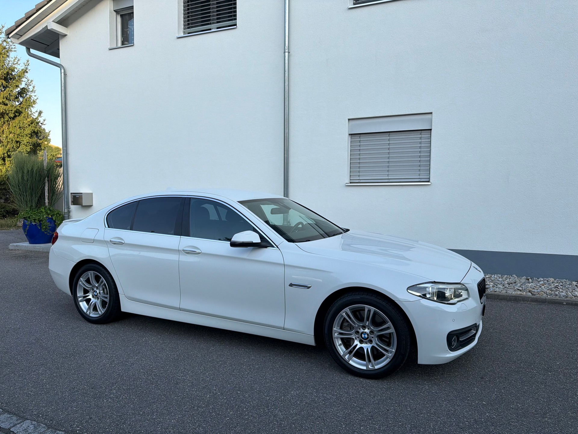 BMW 525d xDrive Steptronic-image-3