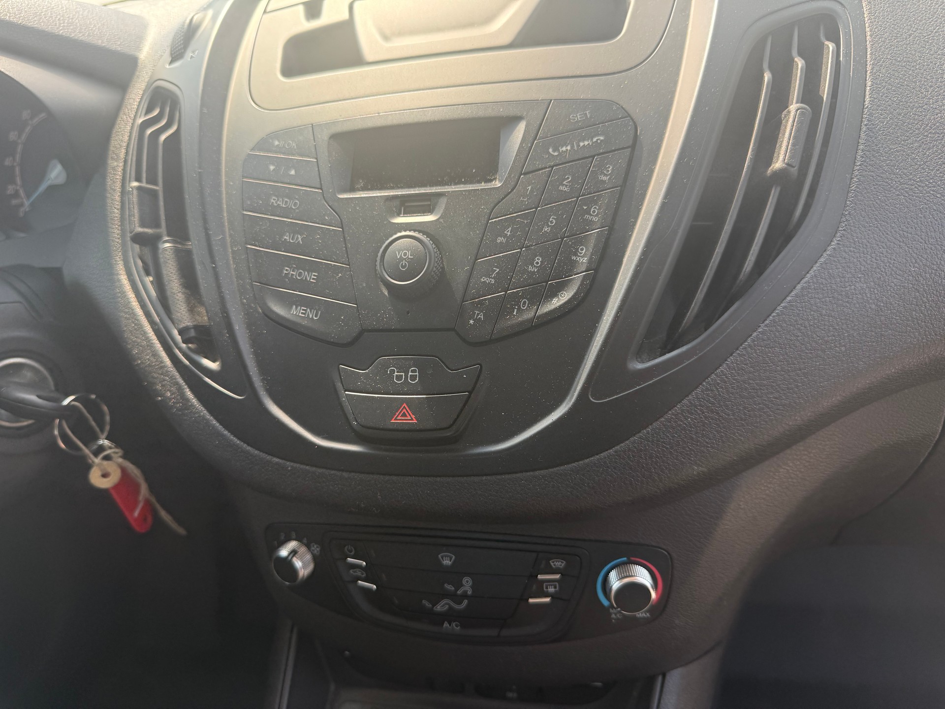 FORD Transit Courier Van 1.0 EcoBoost Limited-image-8