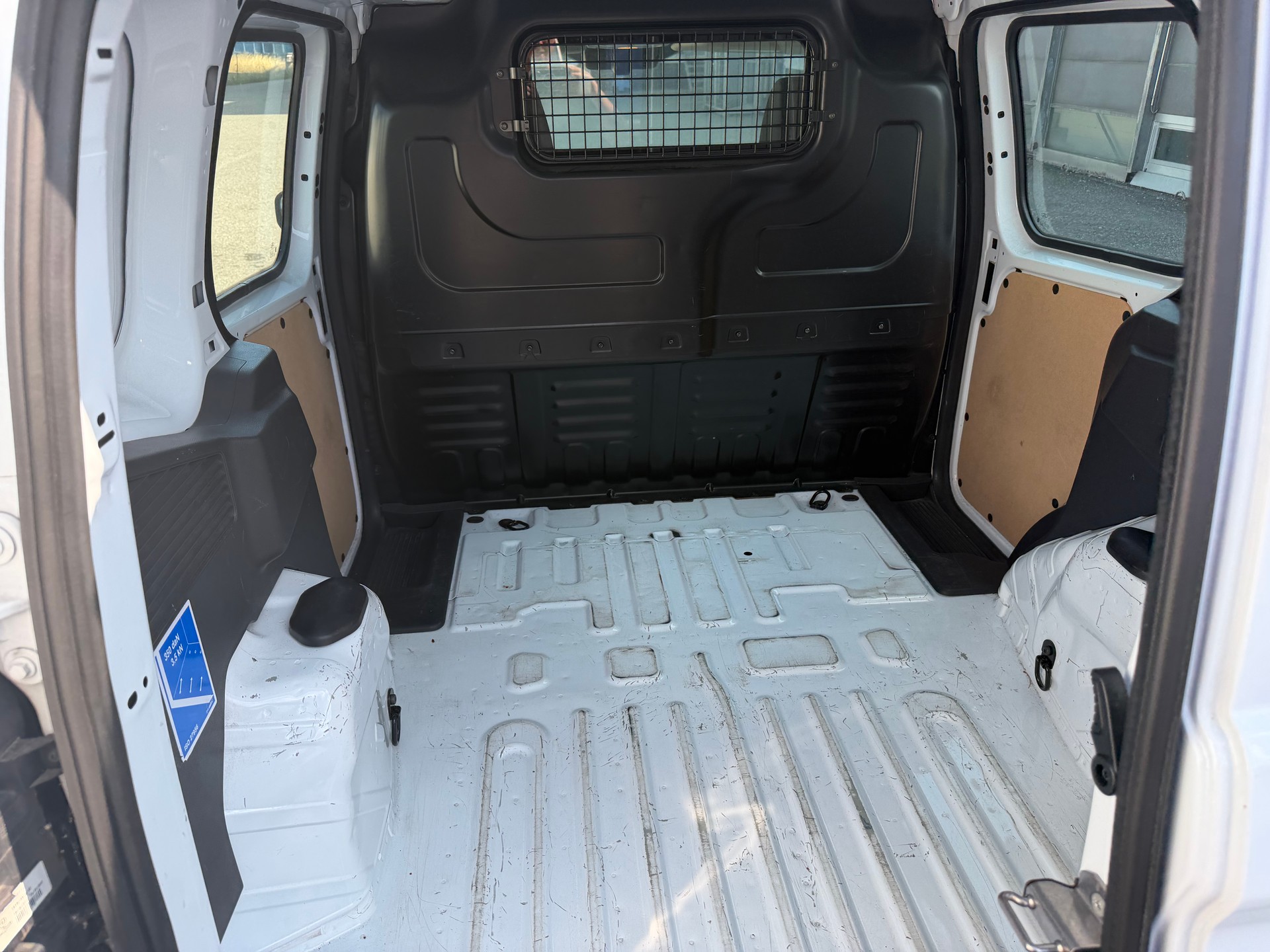 FORD Transit Courier Van 1.0 EcoBoost Basis-image-8