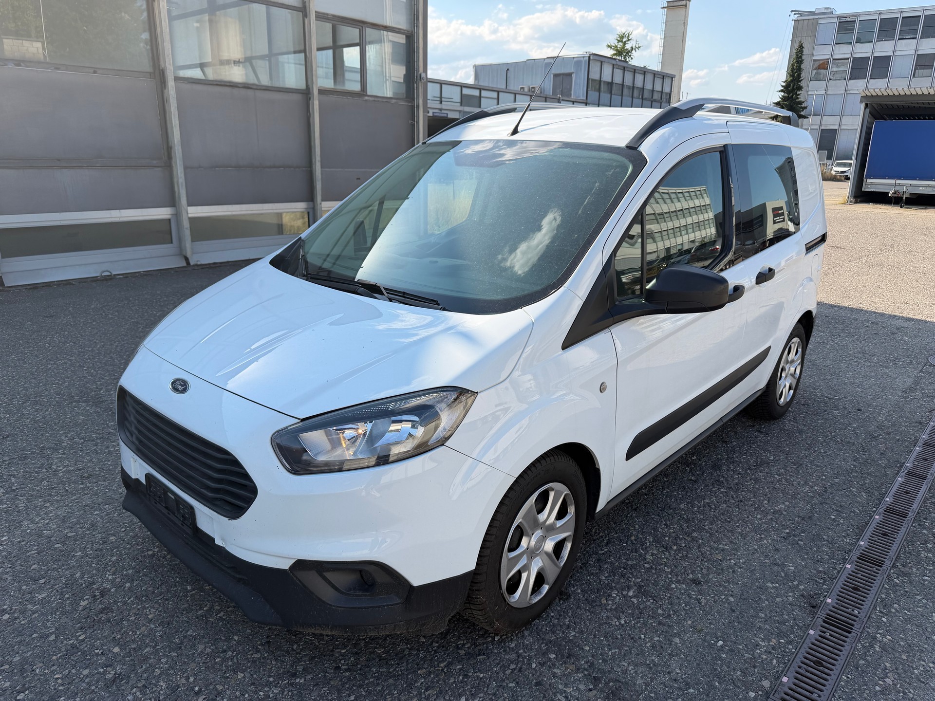 FORD Transit Courier Van 1.0 EcoBoost Basis-image-1