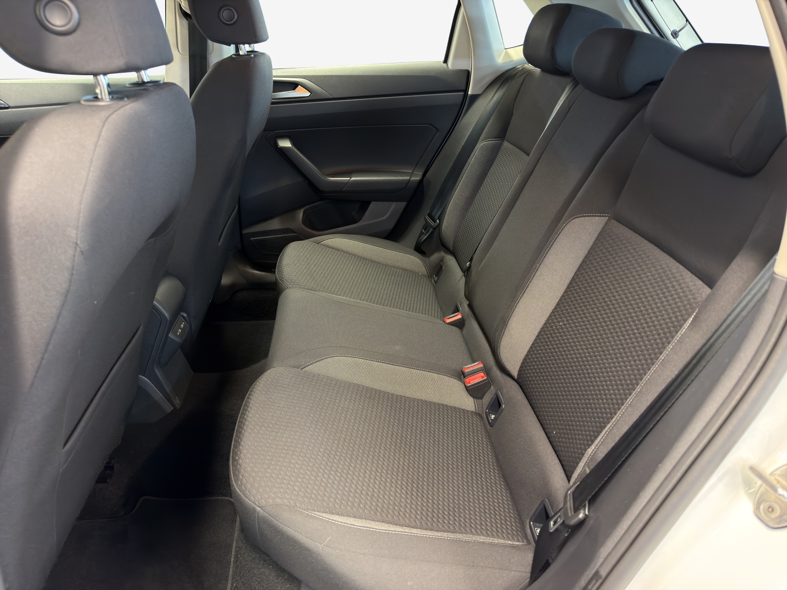 VW Polo 1.0 TSI Life-image-11