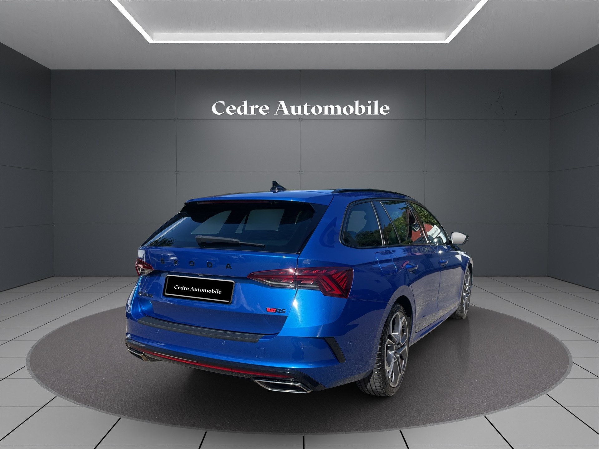 SKODA Octavia Combi 2.0 TDI DSG RS 4x4-image-4