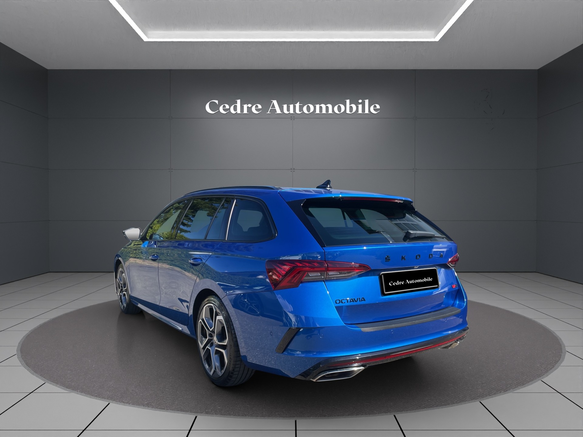 SKODA Octavia Combi 2.0 TDI DSG RS 4x4-image-5
