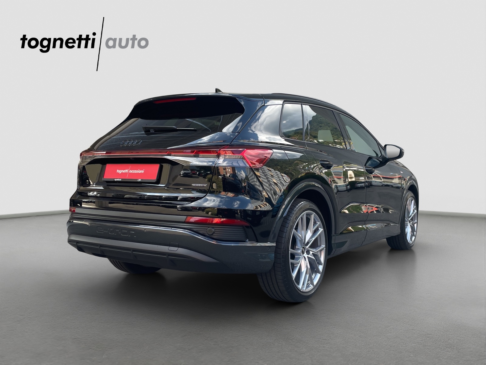 AUDI Q4 e-tron 50 quattro-image-3