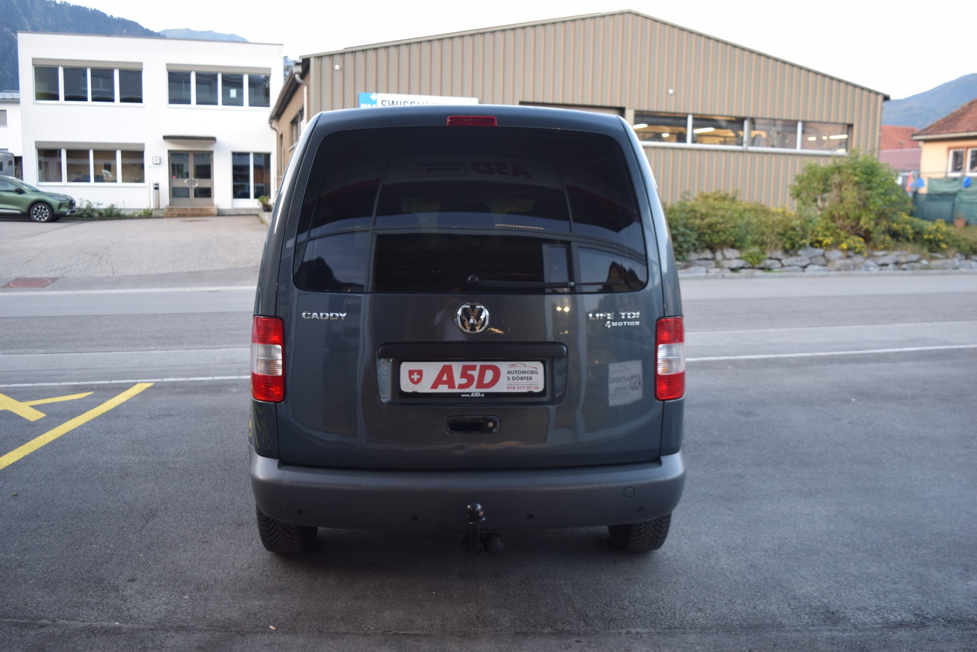 VW Caddy 1.9TDI PD 4Motion-image-5
