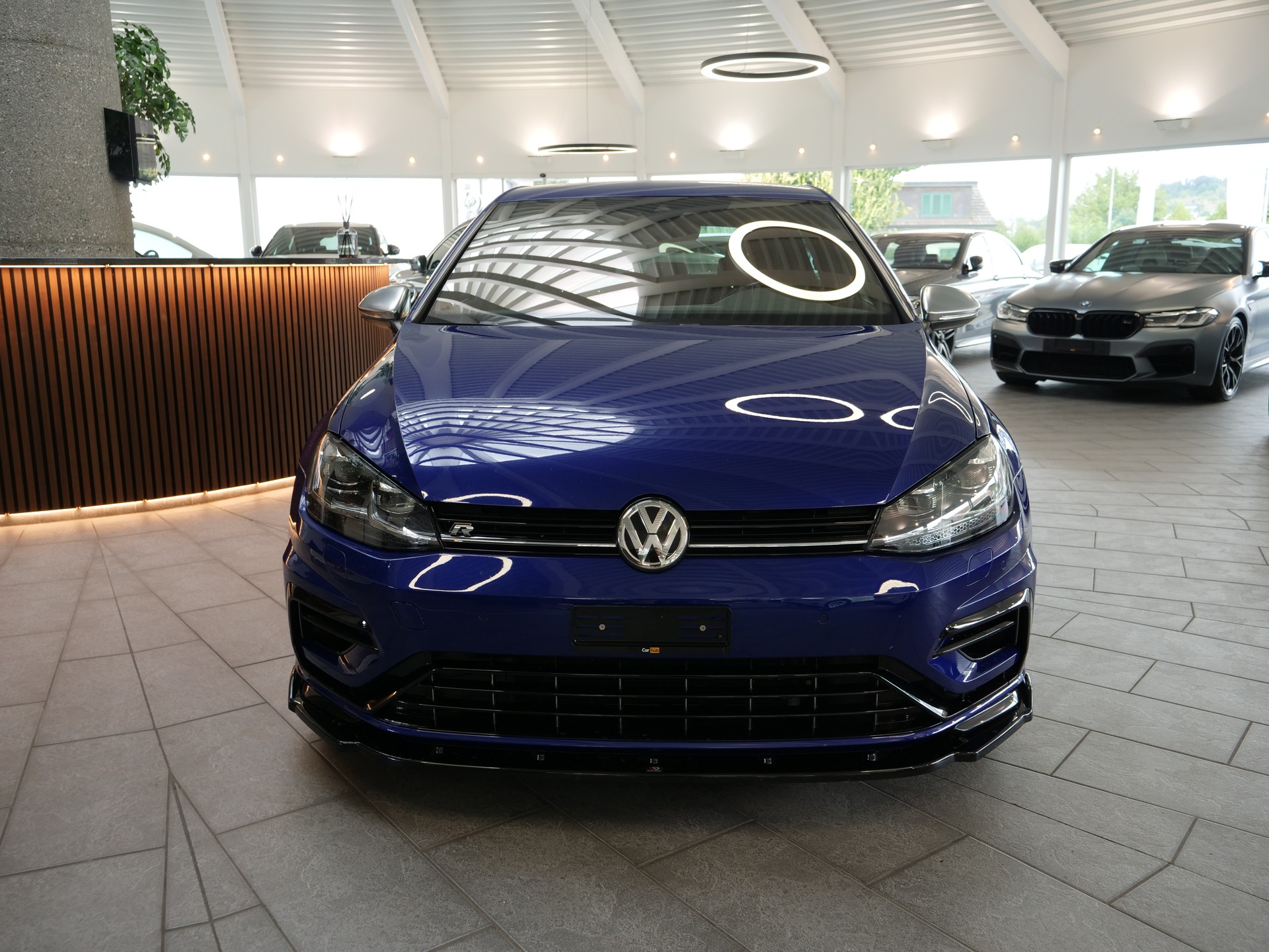 VW Golf 2.0 TSI R 4Motion DSG-image-5