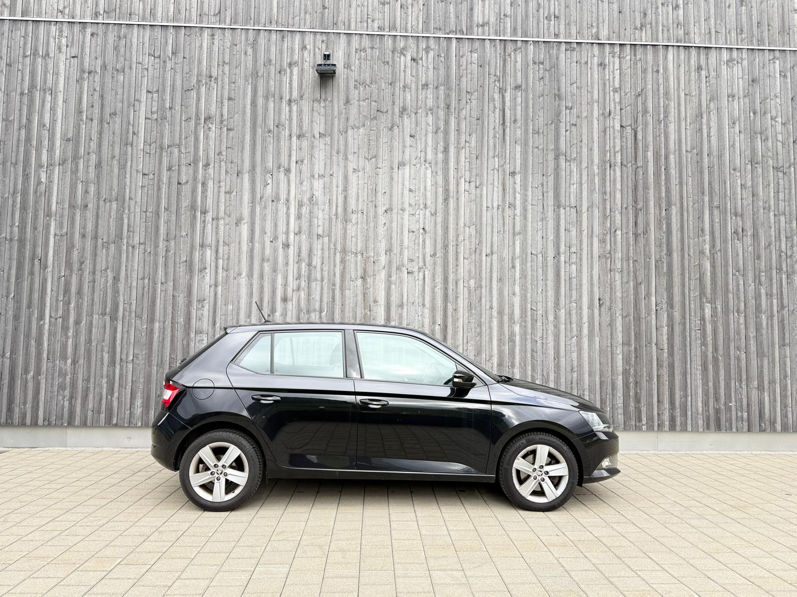 SKODA Fabia 1.2 TSI Style-image-1