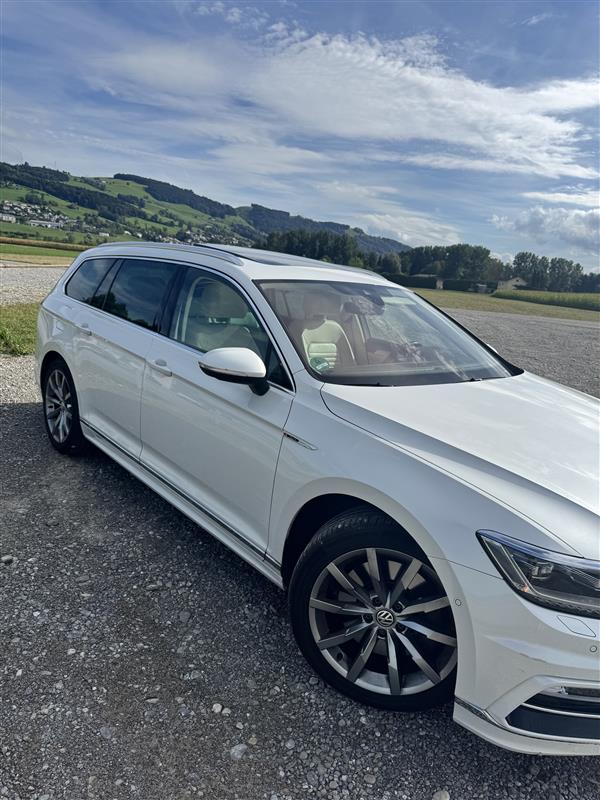 VW 2.0 TSI Highline DSG 4m-image-1