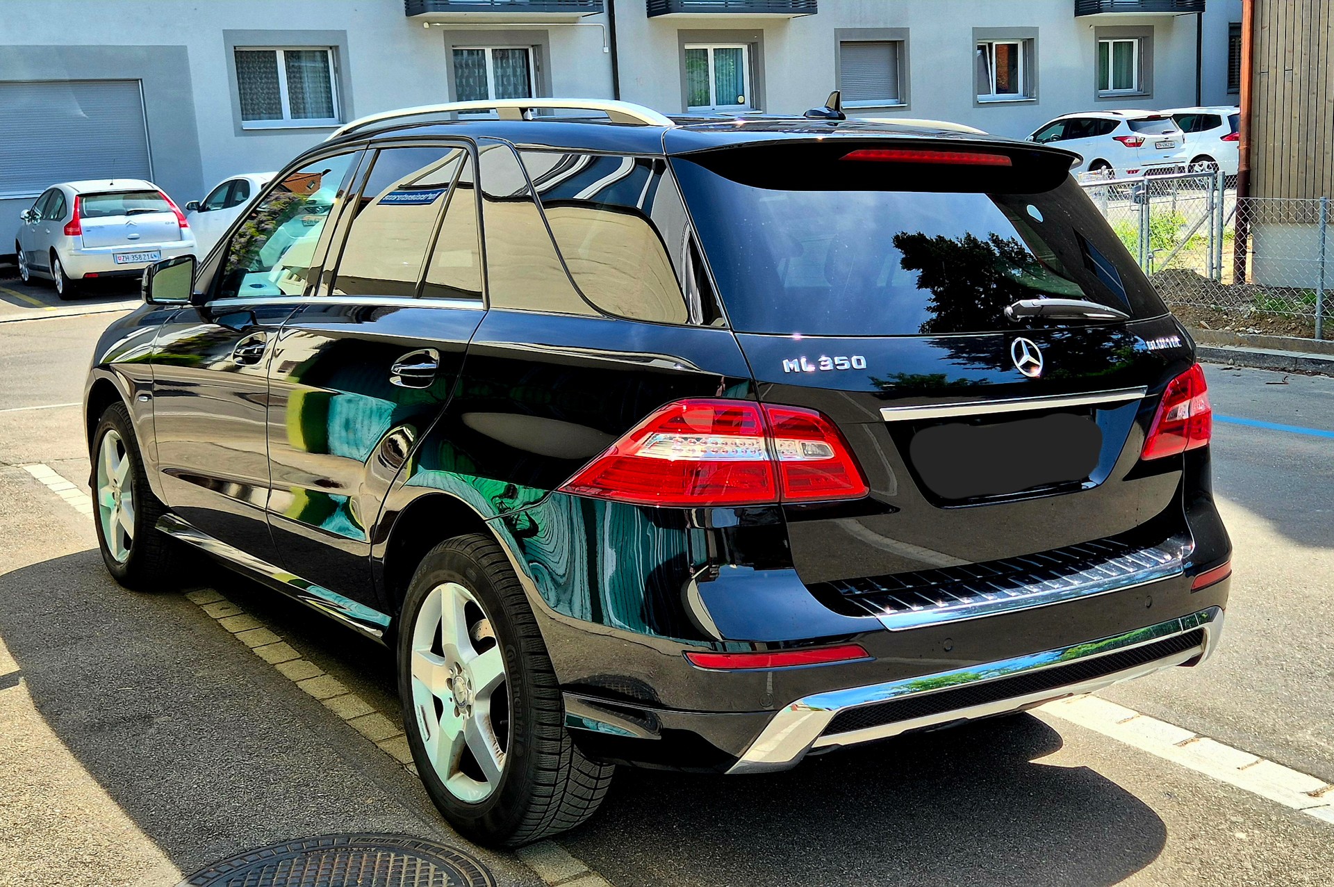 MERCEDES-BENZ ML 350 CDI BlueTec-image-12
