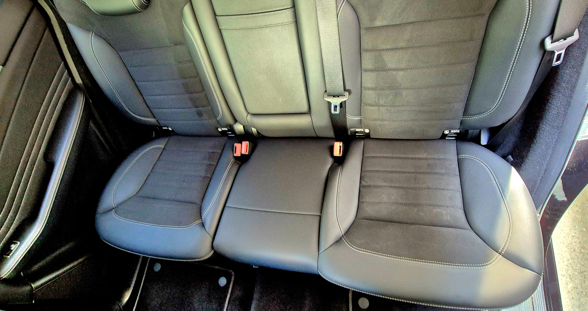 MERCEDES-BENZ ML 350 CDI BlueTec-image-10