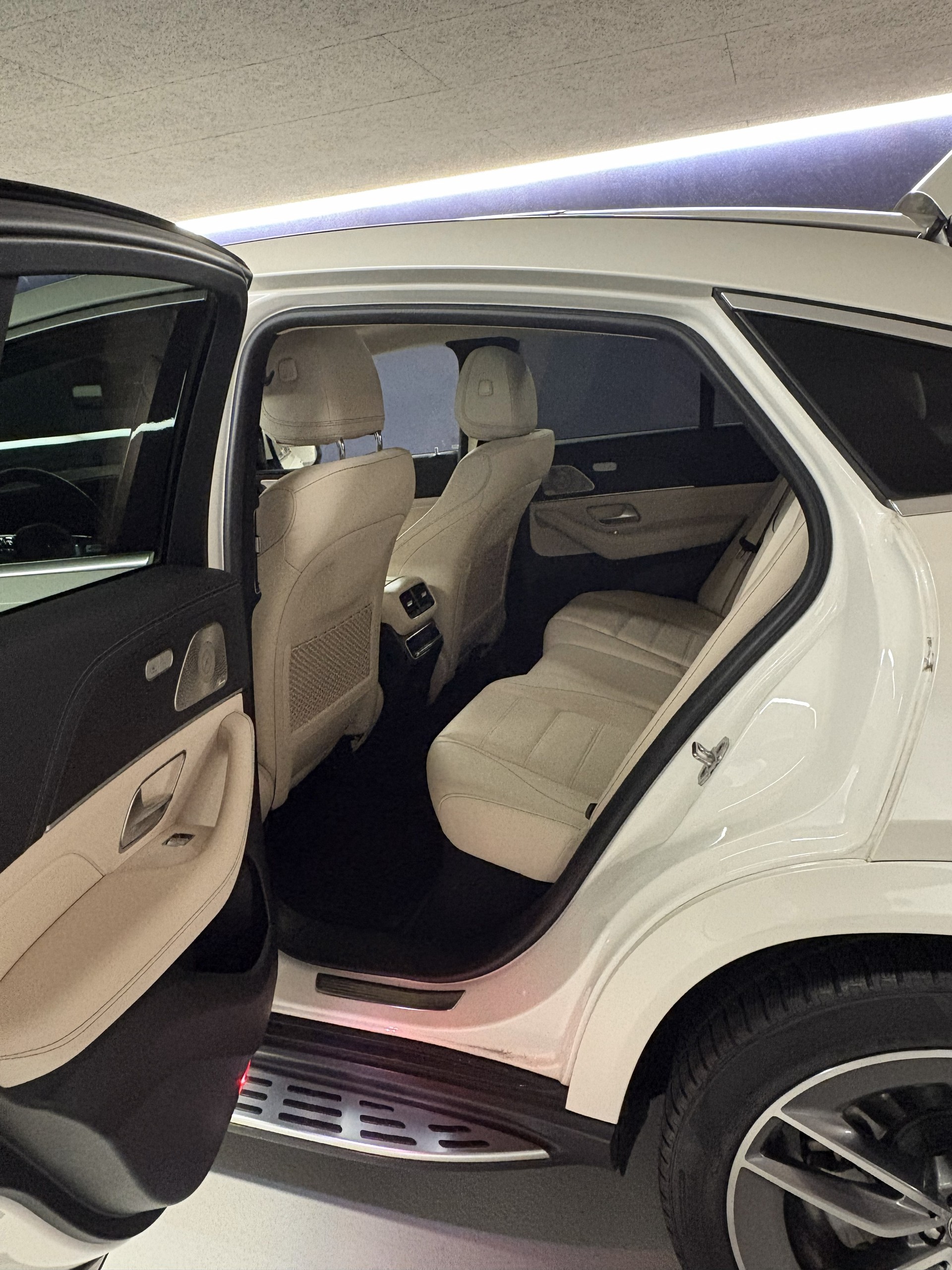 MERCEDES-BENZ GLE 400 d 4matic-image-8