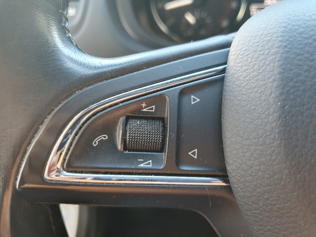SKODA Fabia 1.2 TSI Monte Carlo-image-11