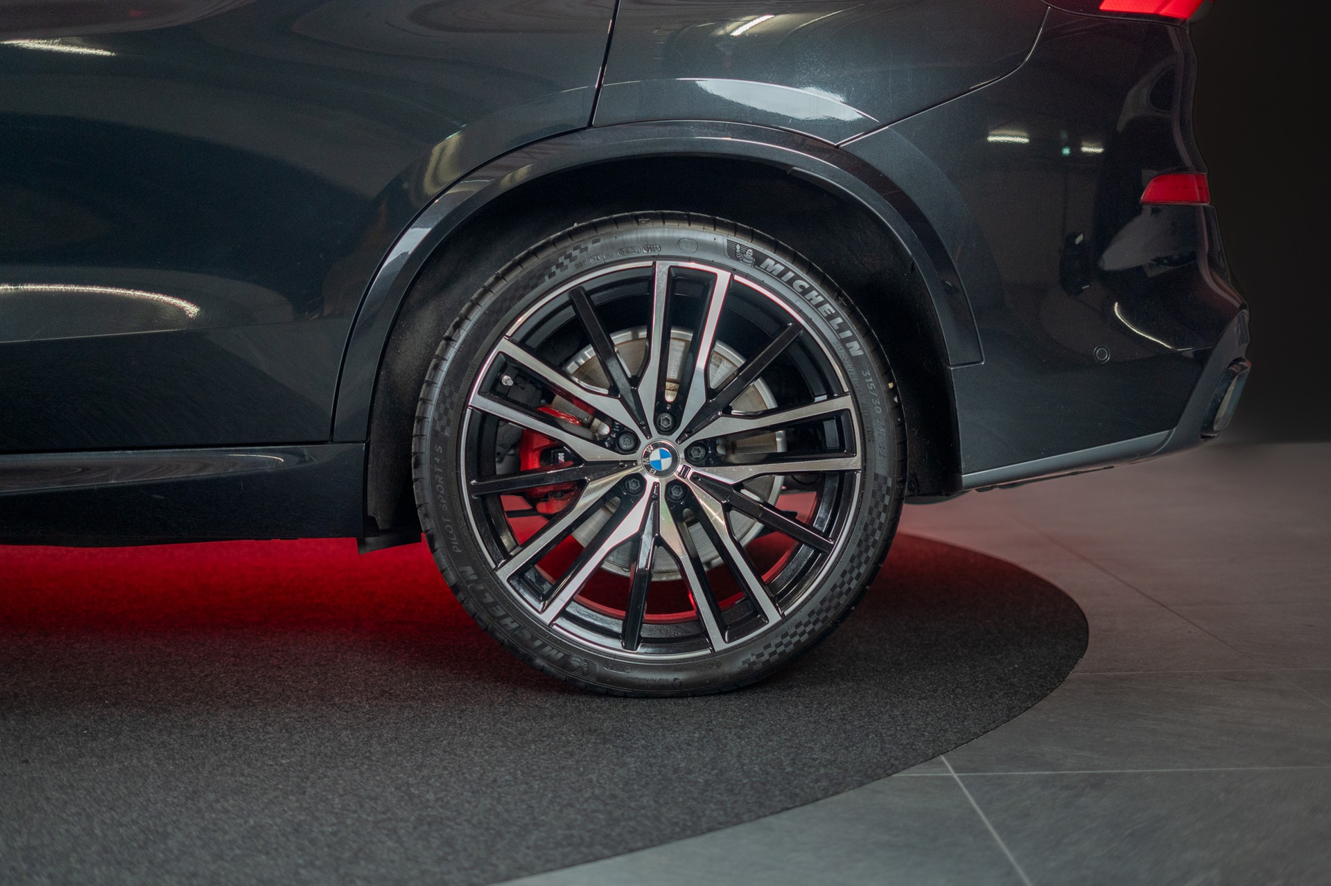 BMW X5 M60i xDrive M Sport Pro / Panorama / 360°Kamera / AHK-image-37