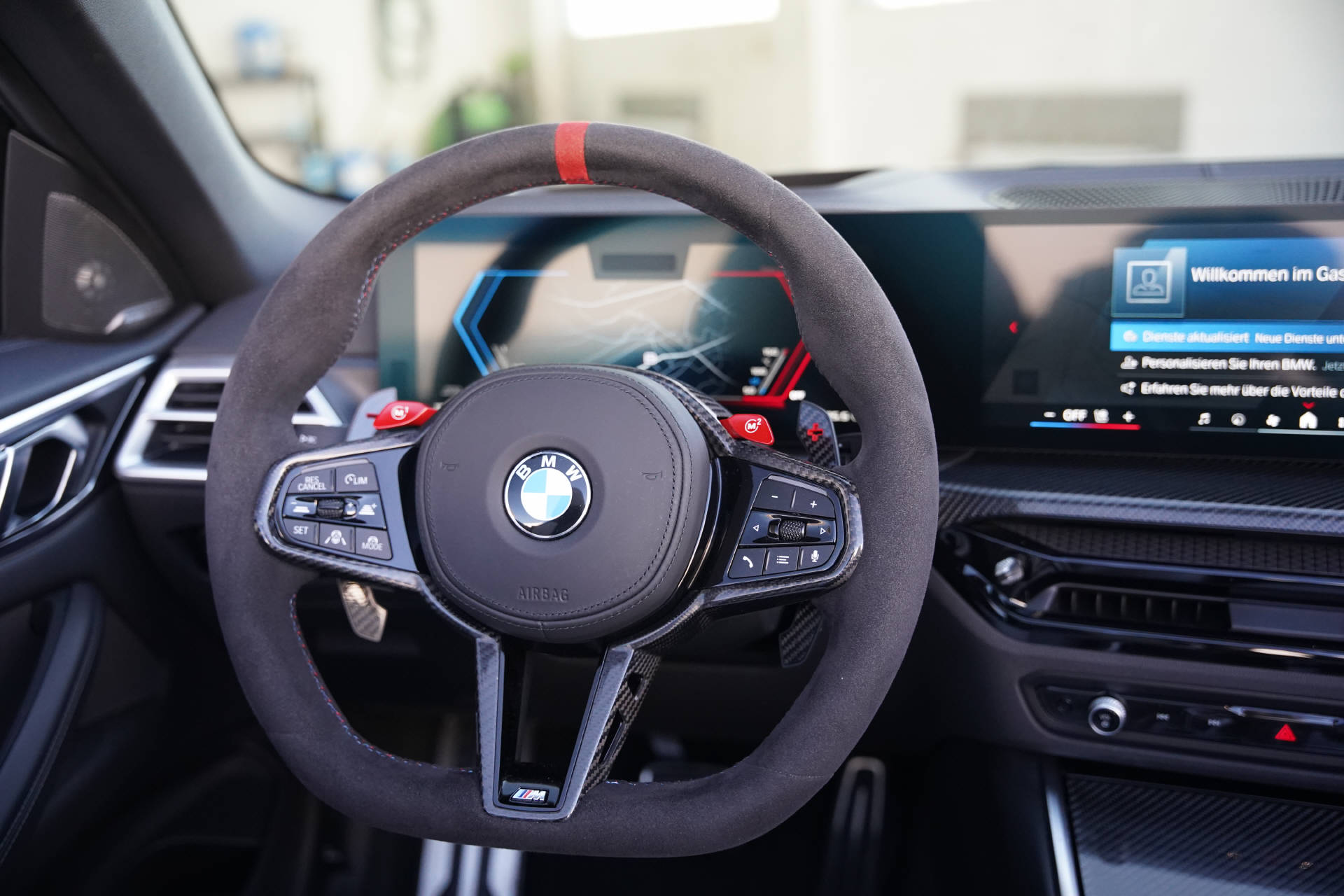 BMW M4 Cabrio Competition M xDrive LCI-image-12