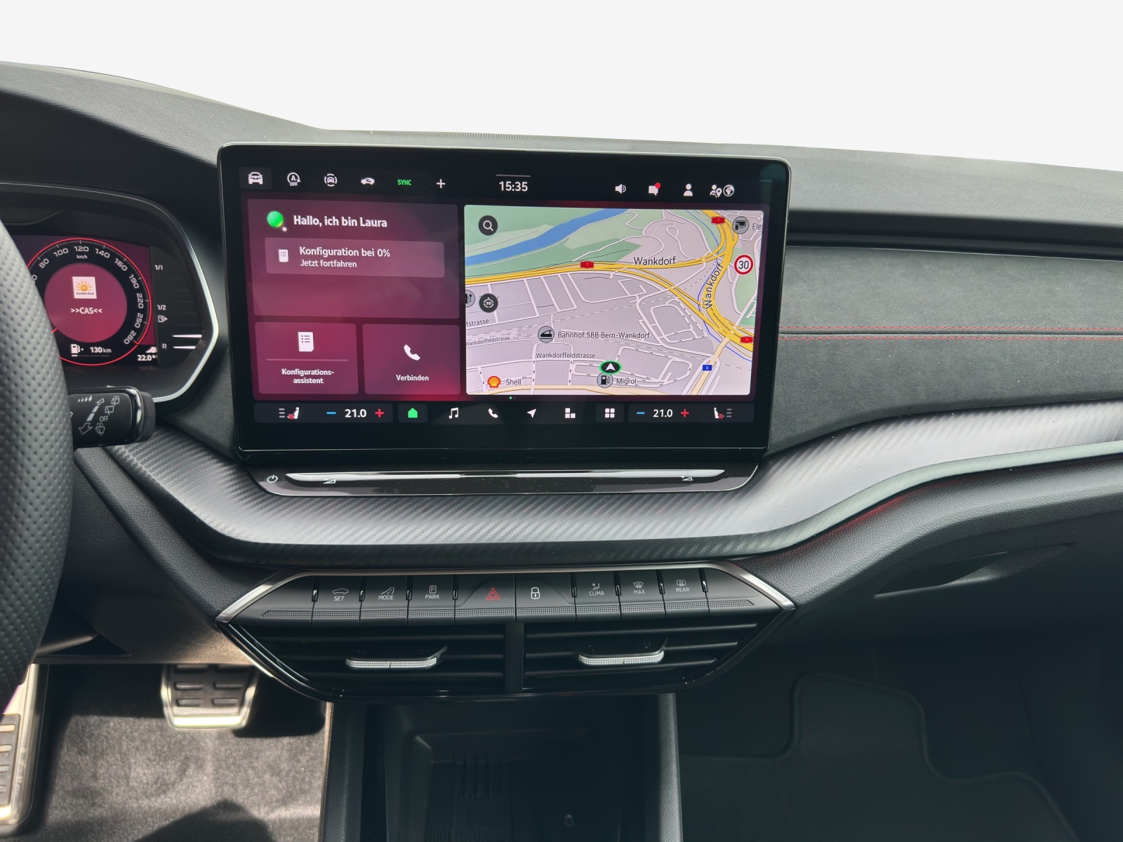 SKODA Octavia Combi 2.0 TSI DSG RS 30 Years Edition-image-10