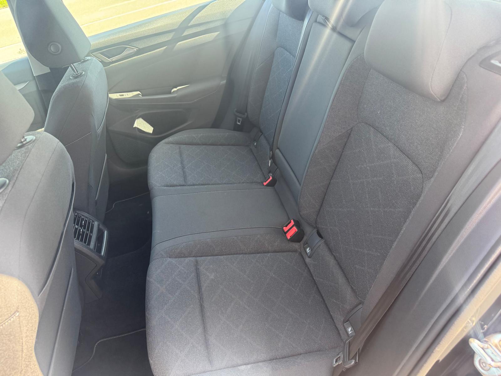 VW Golf 1.0 eTSI mHEV ACTLife DSG-image-6
