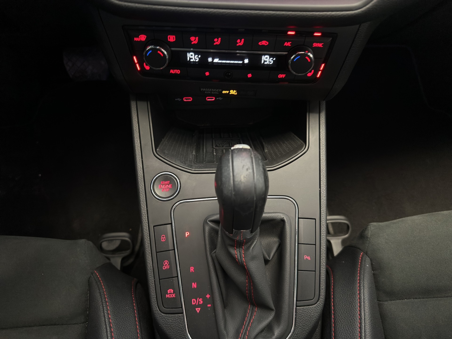 SEAT Ibiza 1.0 EcoTSI Hola FR DSG-image-17