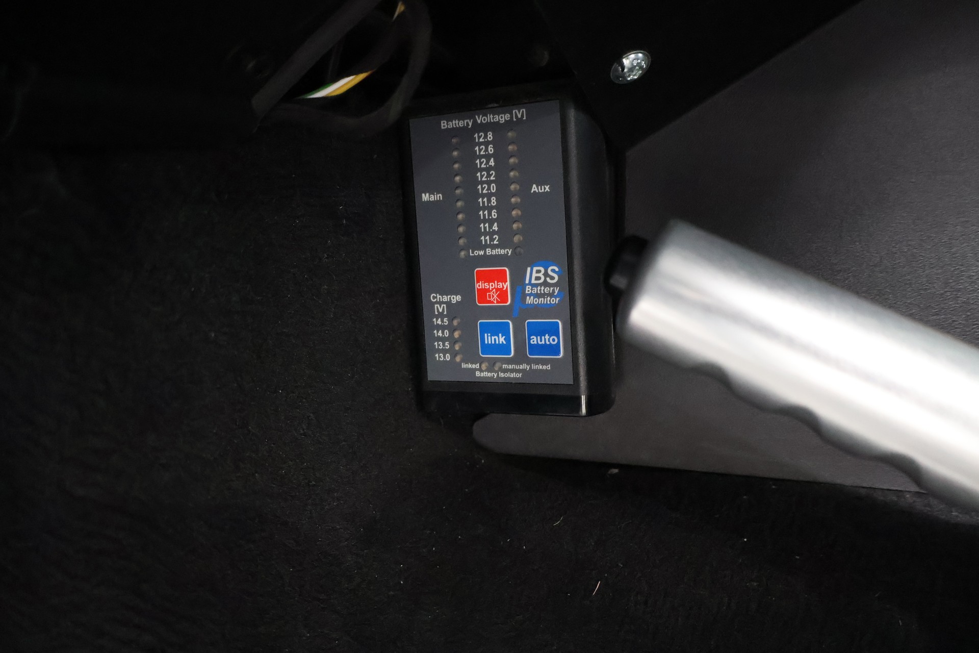 LAND ROVER Defender 90 2.4 Td4 RAW Station Wagon-image-25